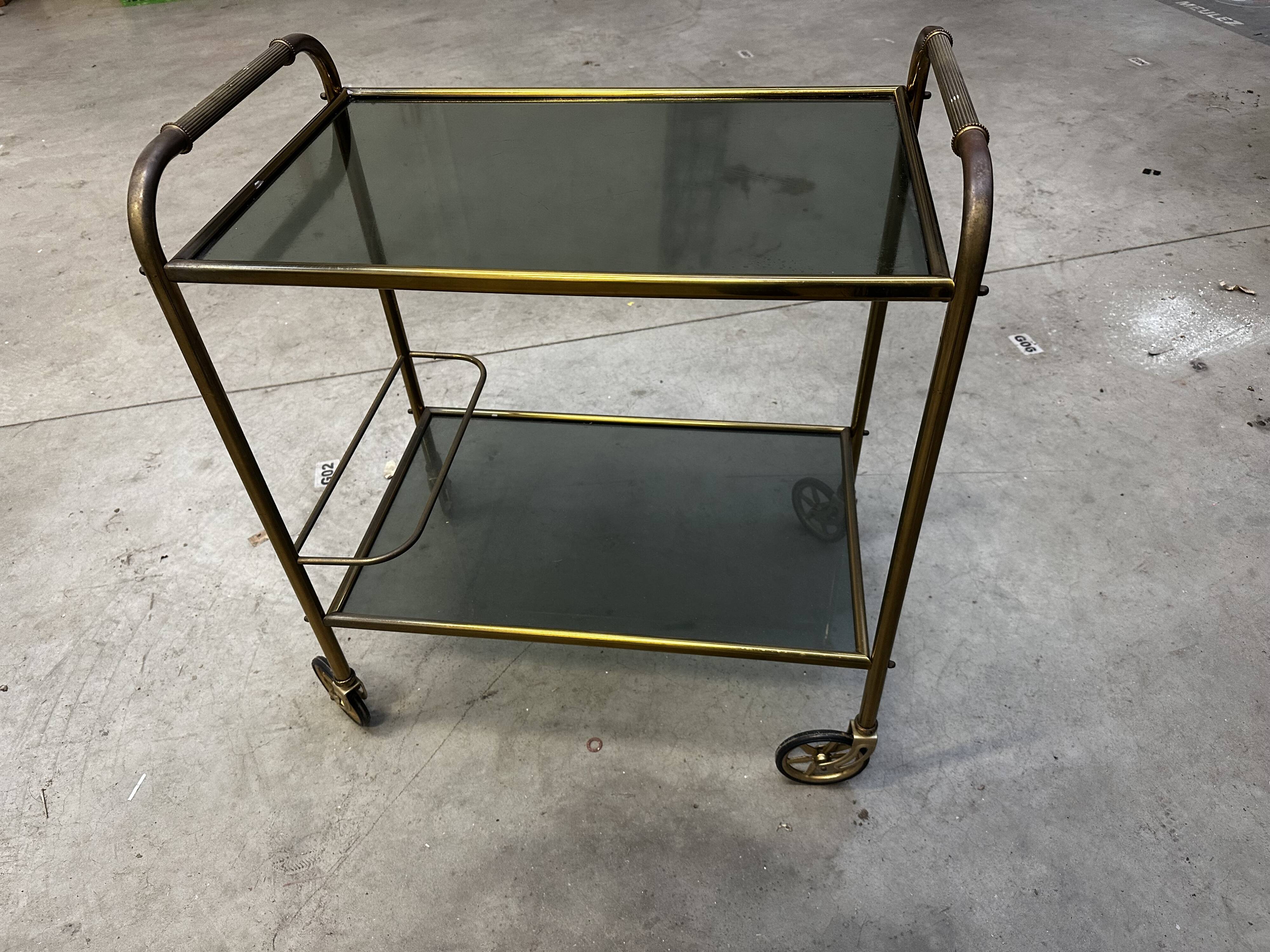 Vintage 70s serving trolley in gold metal and smoked glass