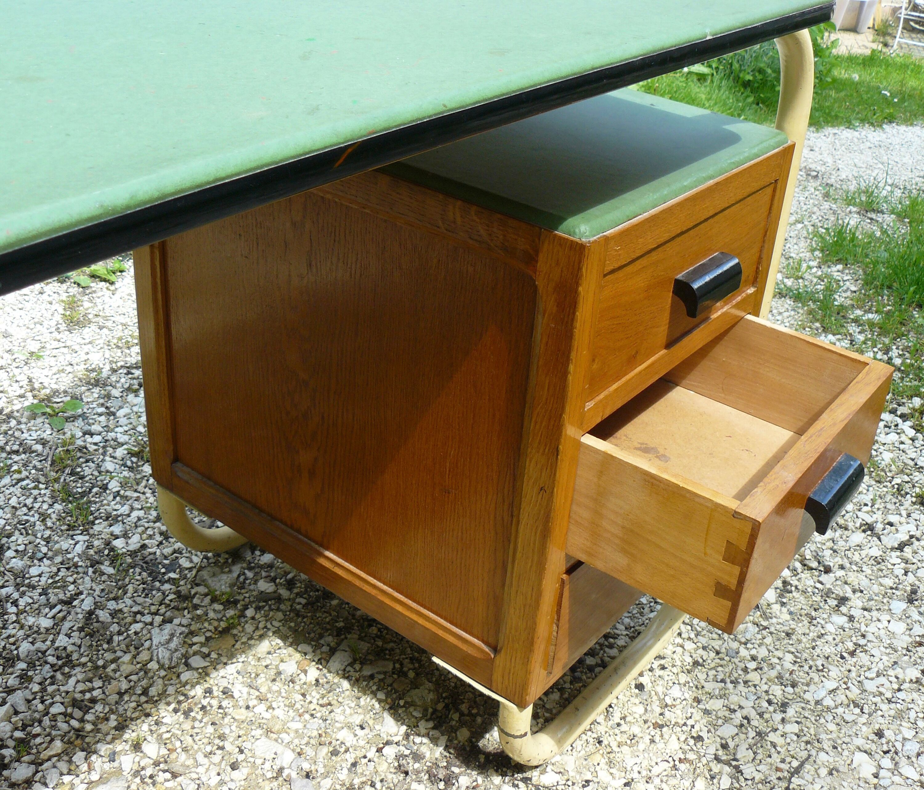 Bauhaus tubular desk with 6 drawers vintage 1950