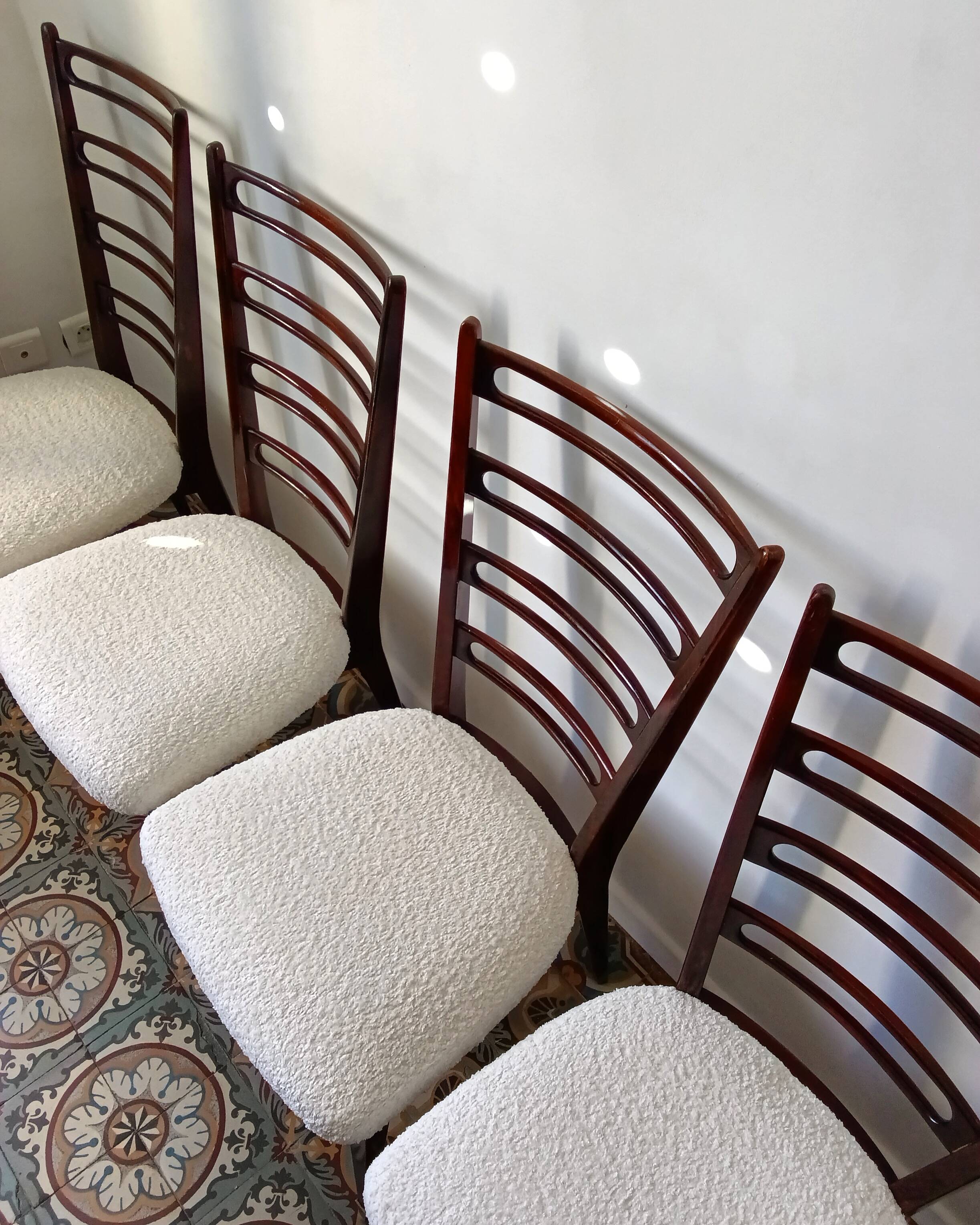 Set of 4 vintage chairs