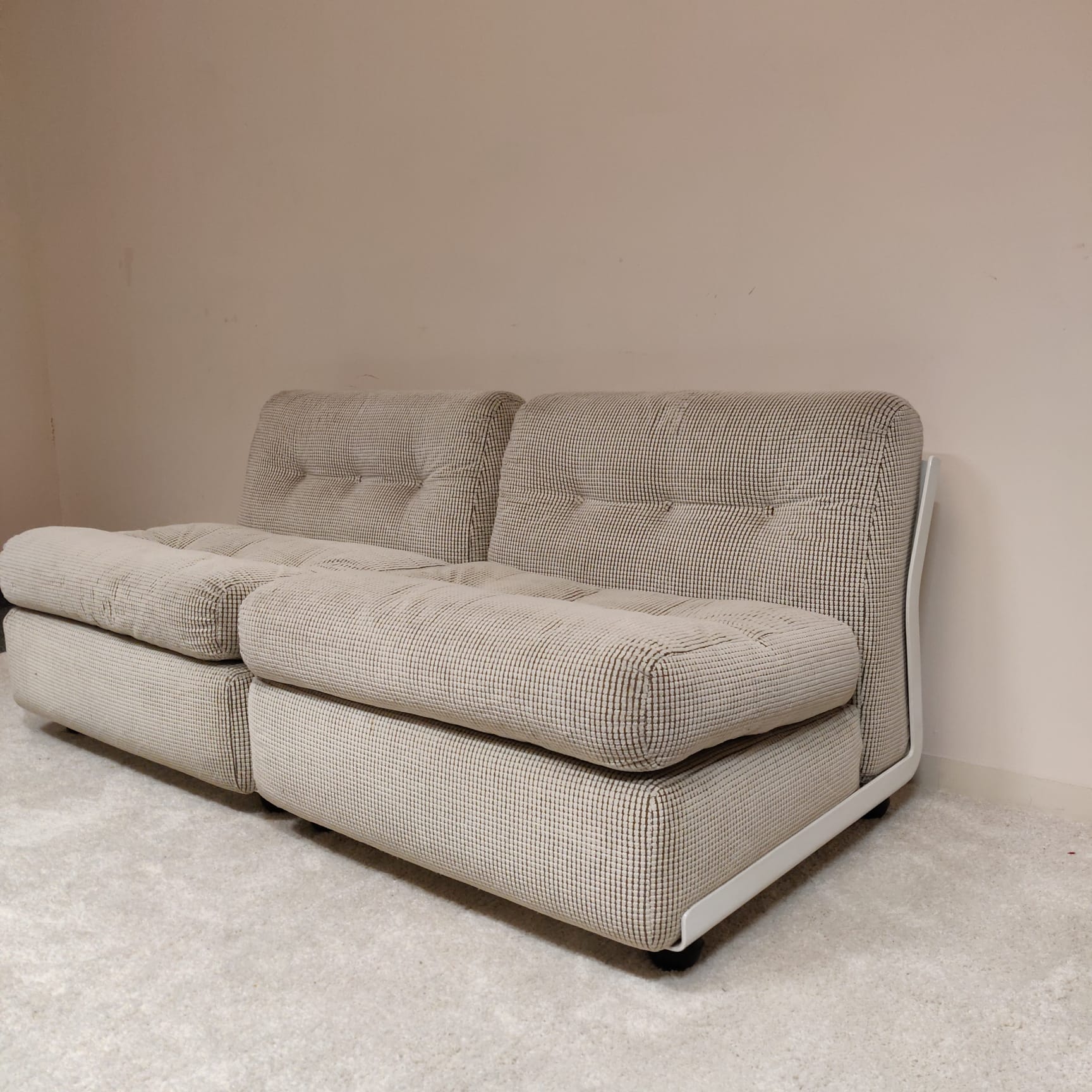 2 Amanta sofas by Mario Bellini for C&b Italia