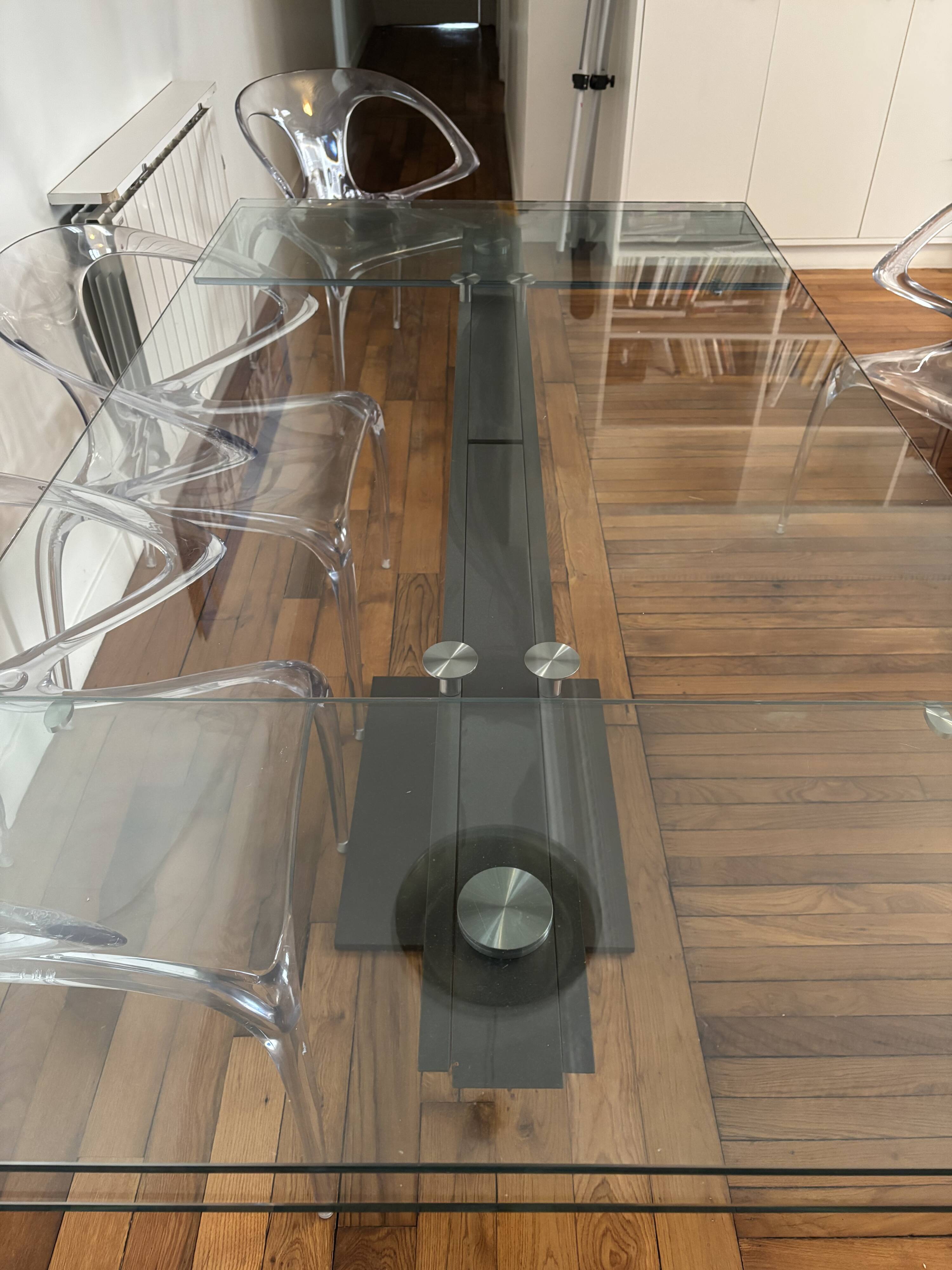 Table de repas roche bobois avec 2 allonges de 40 cm intégrées