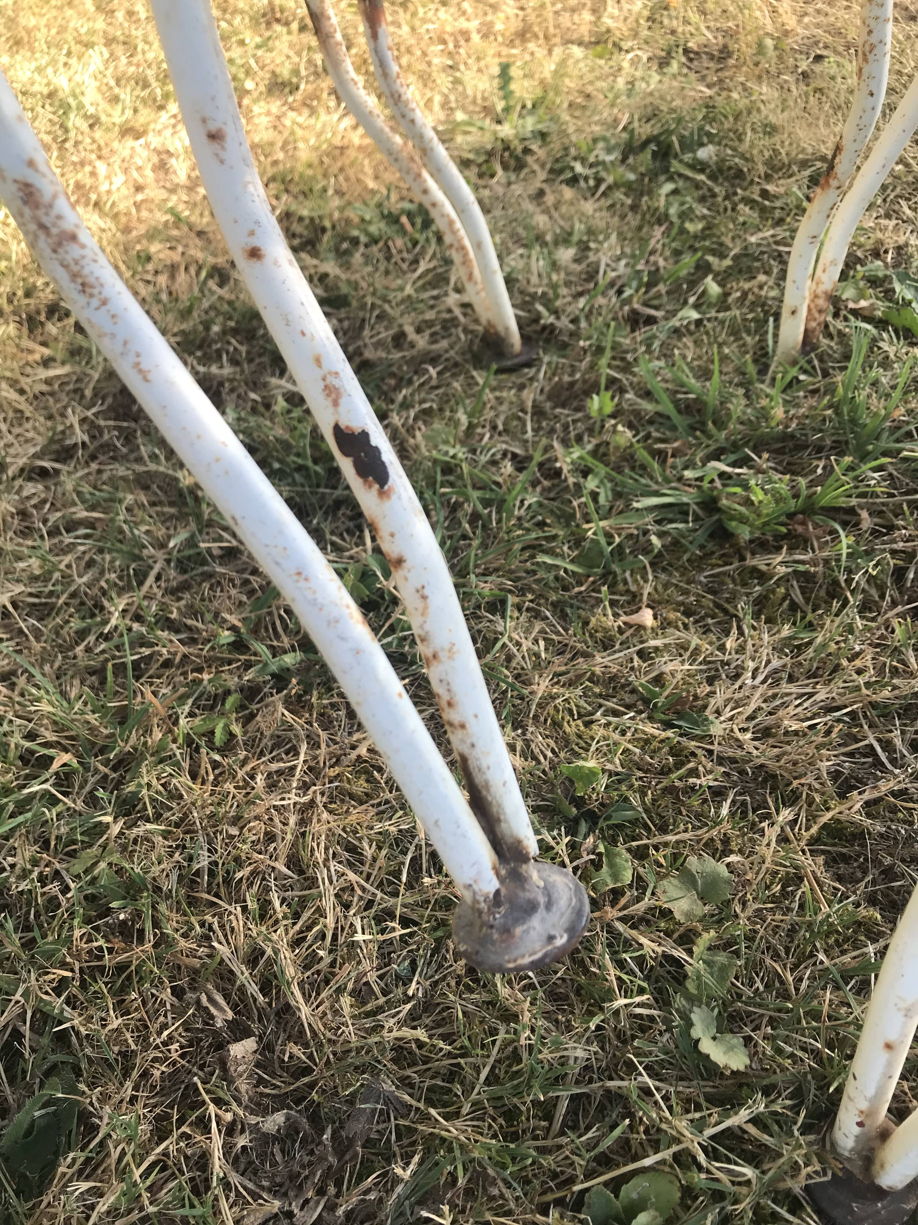 4 wrought iron garden chairs