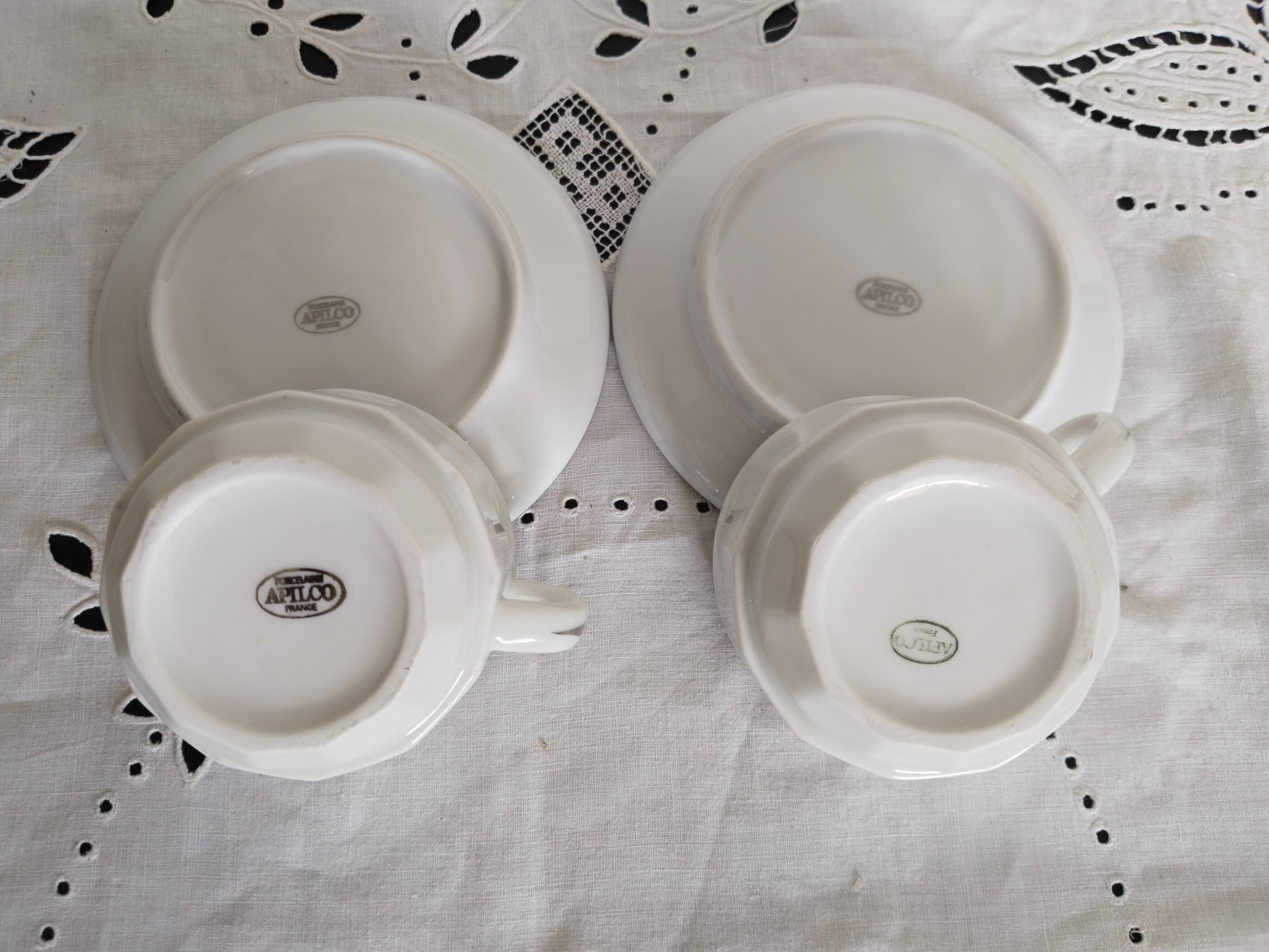Apilco white and silver bistro cups