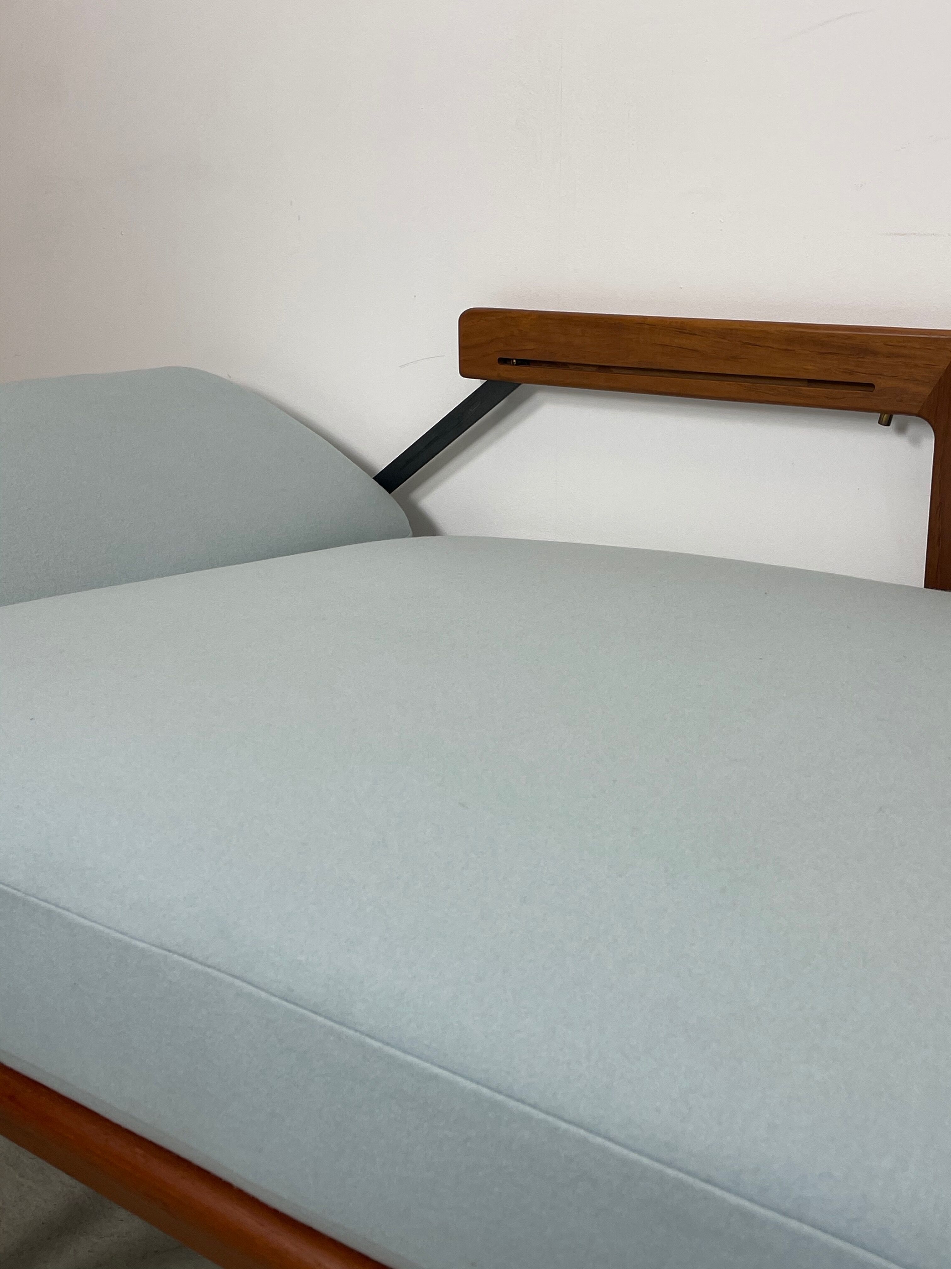 FD451 daybed by Peter Hvidt & Orla Mølgaard-Nielsen for France & Son