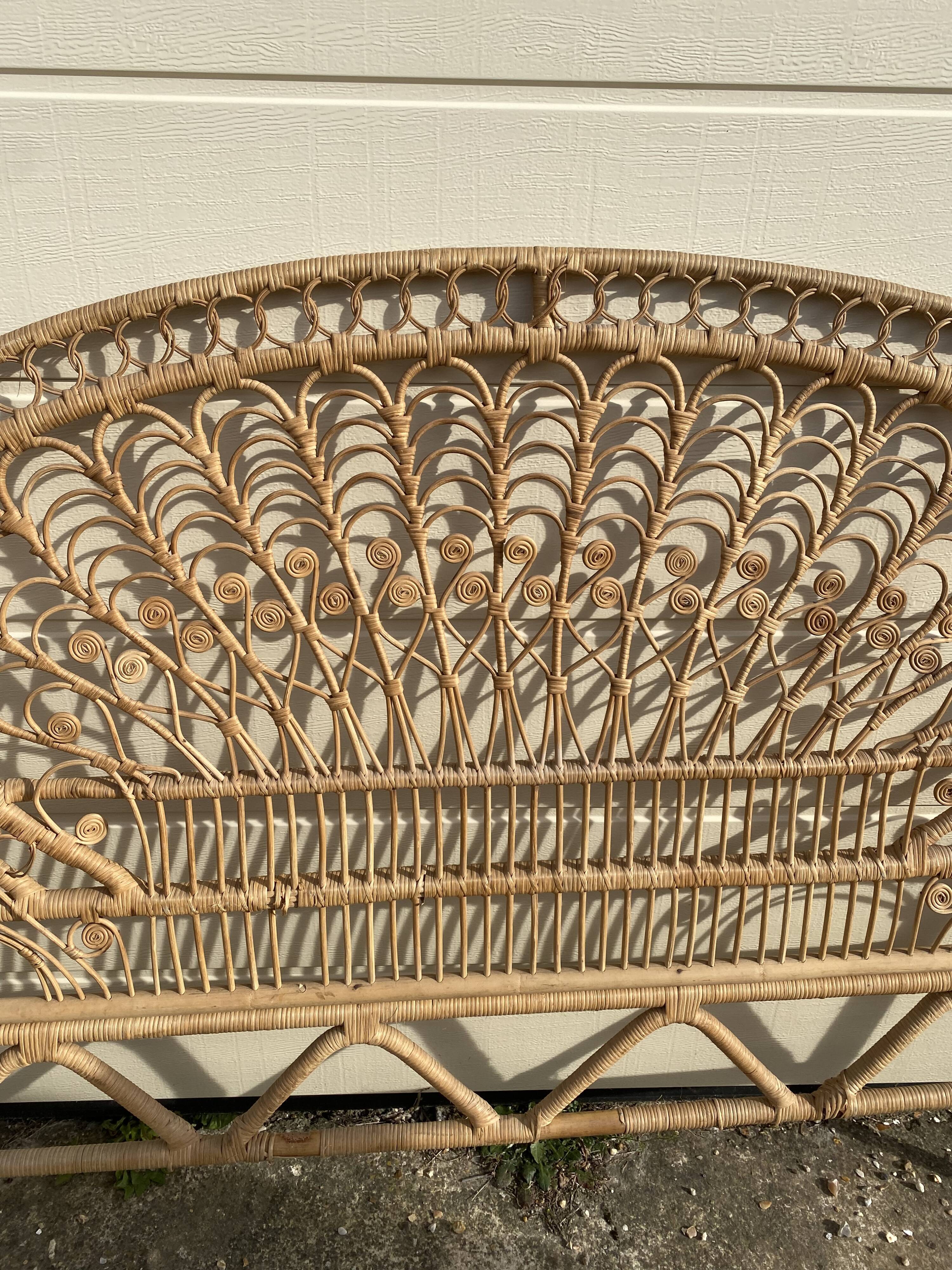 Rattan headboard Peacok 2 seats