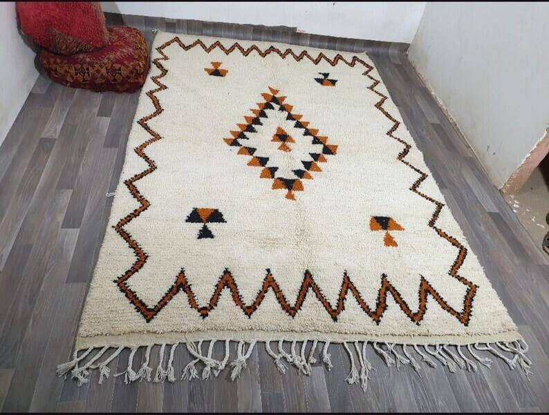 Moroccan Berber rug 250cm x 150cm