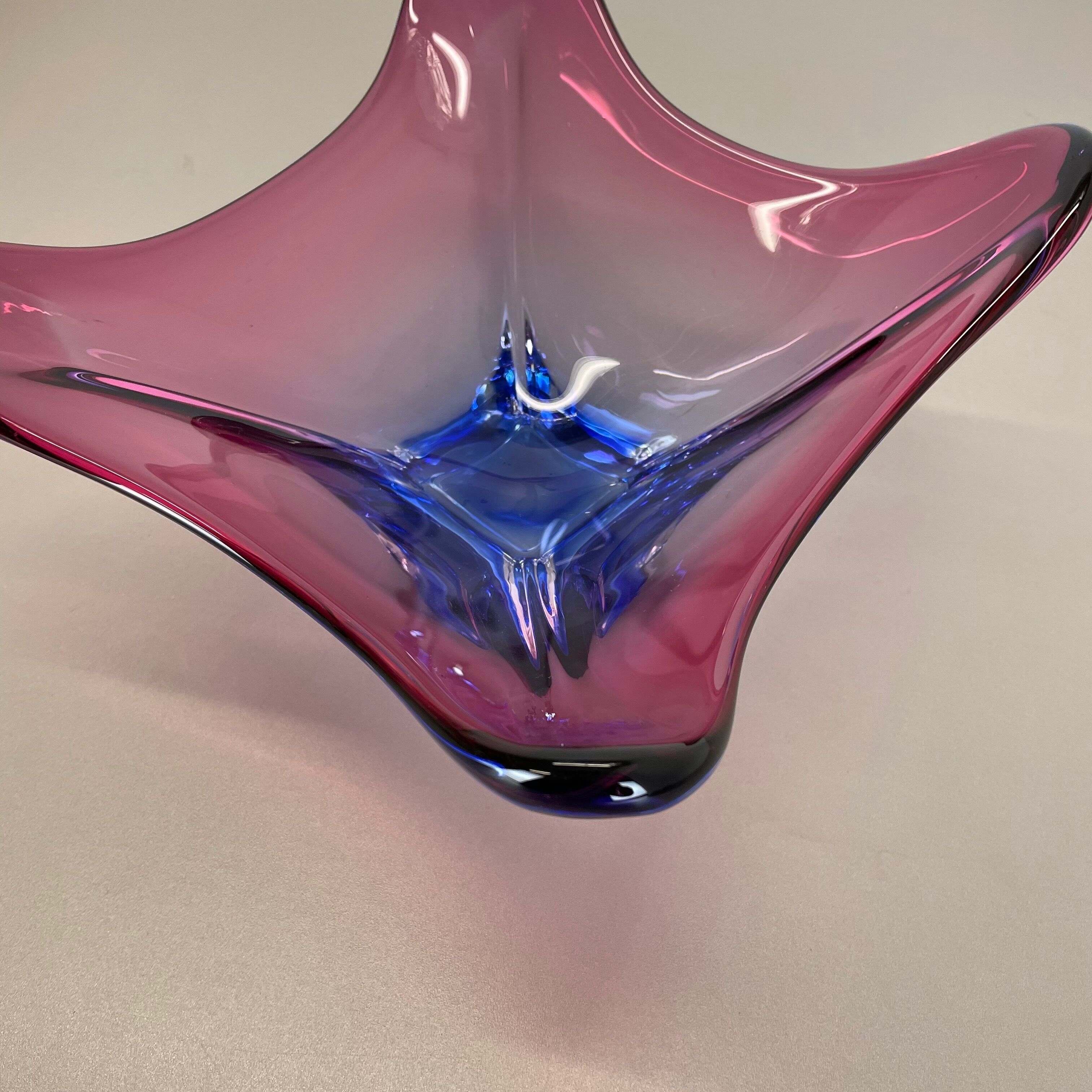 Floral glass bowl shell centerpiece by Fratelli Toso Murano, Italy, 1970s