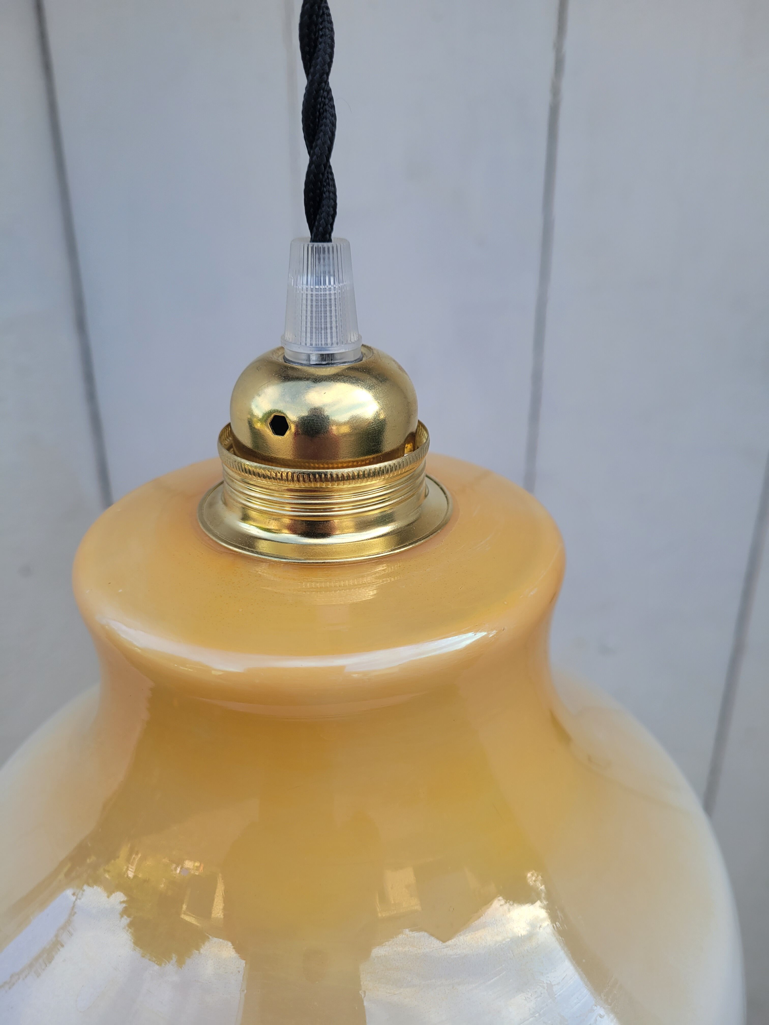 Opaline hanging lamp 70