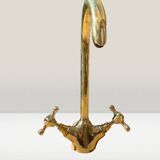 Solid brass faucet
