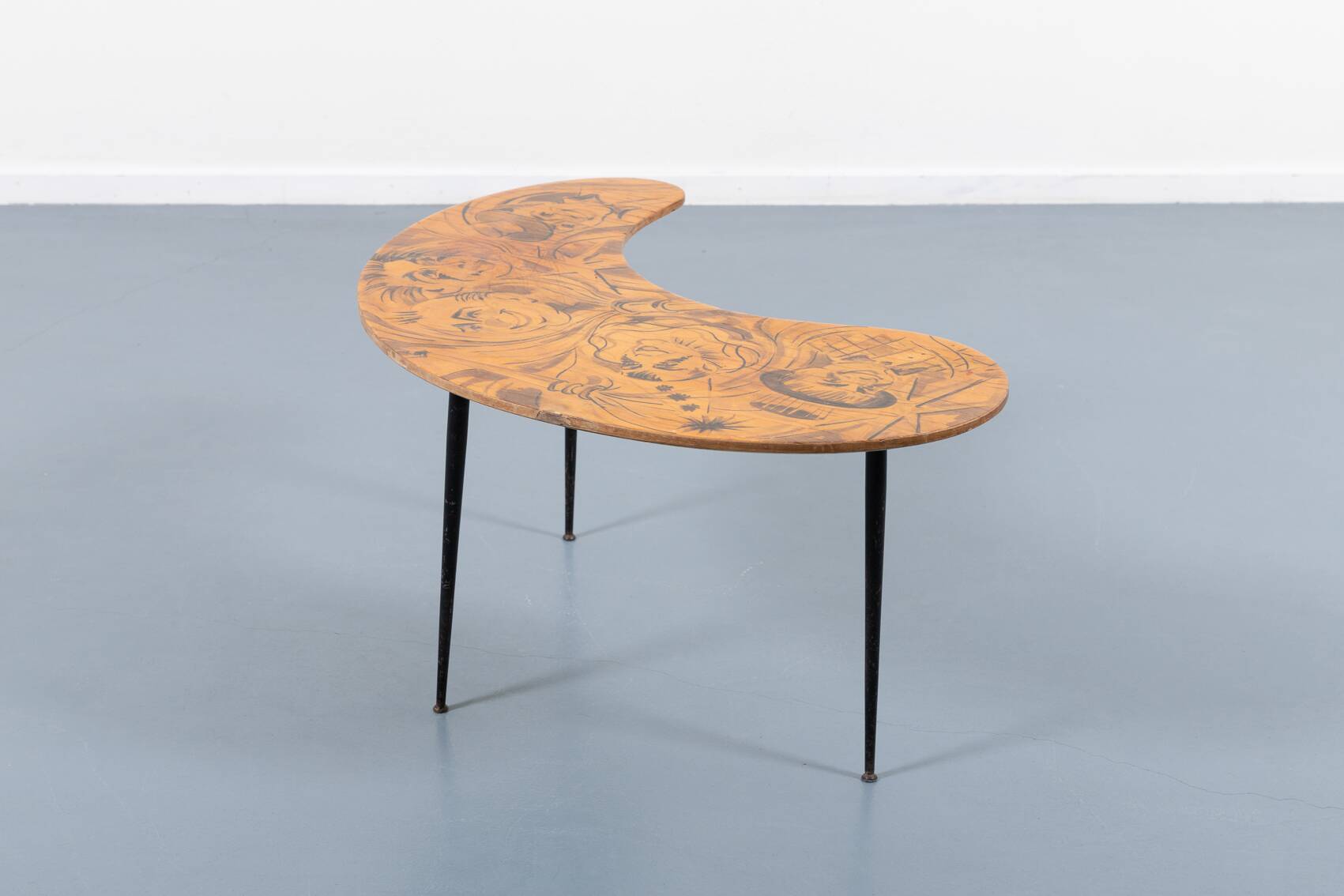 Unique Sculptural Italian Mid-Century side table, 1950’s