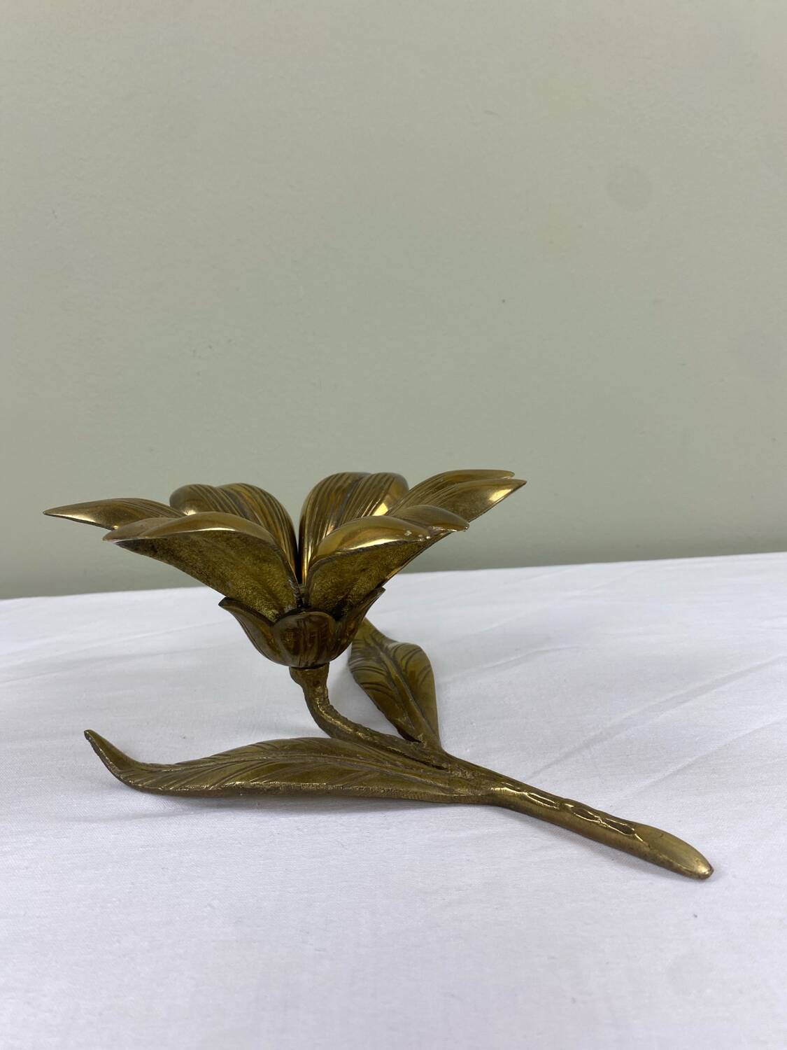 Cendrier fleur en laiton