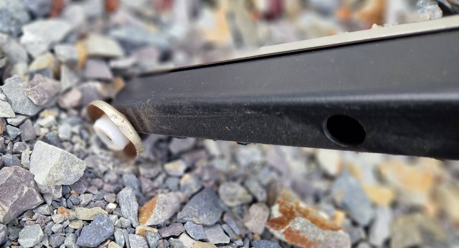 Charles Pollock swivel chair for Knoll