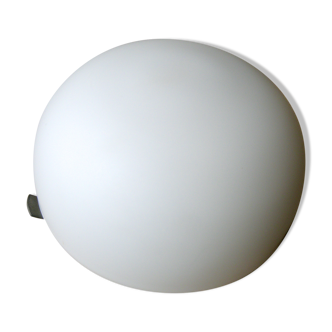 Round globe ceiling luminaire, in opaline glass, white