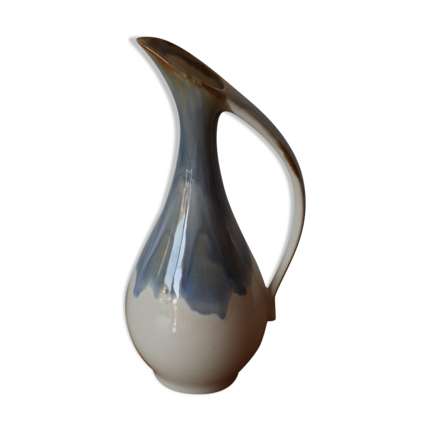 Cloud-stoneware oil pitcher