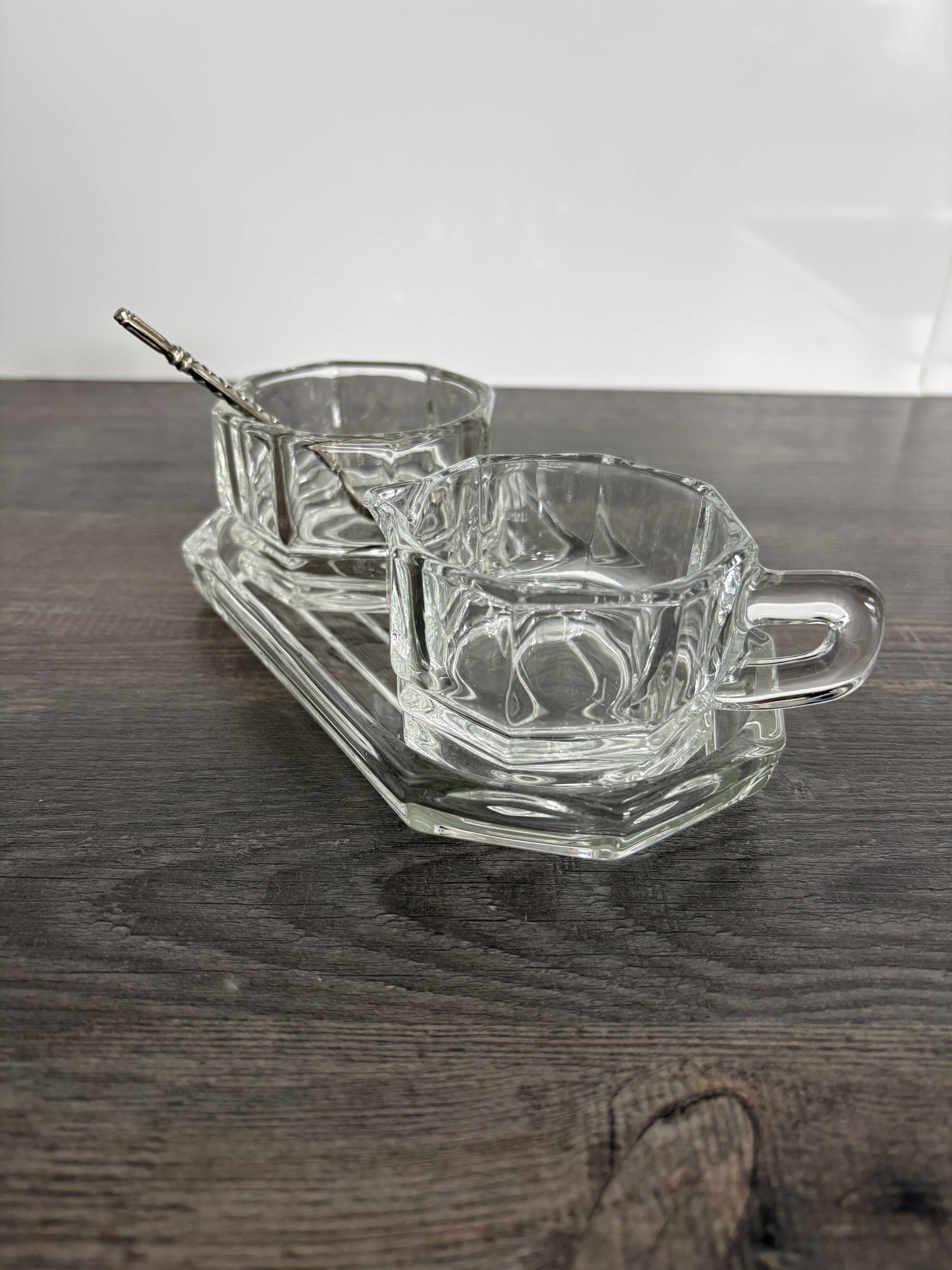Art Deco Condiment Set in Moulded Crystal