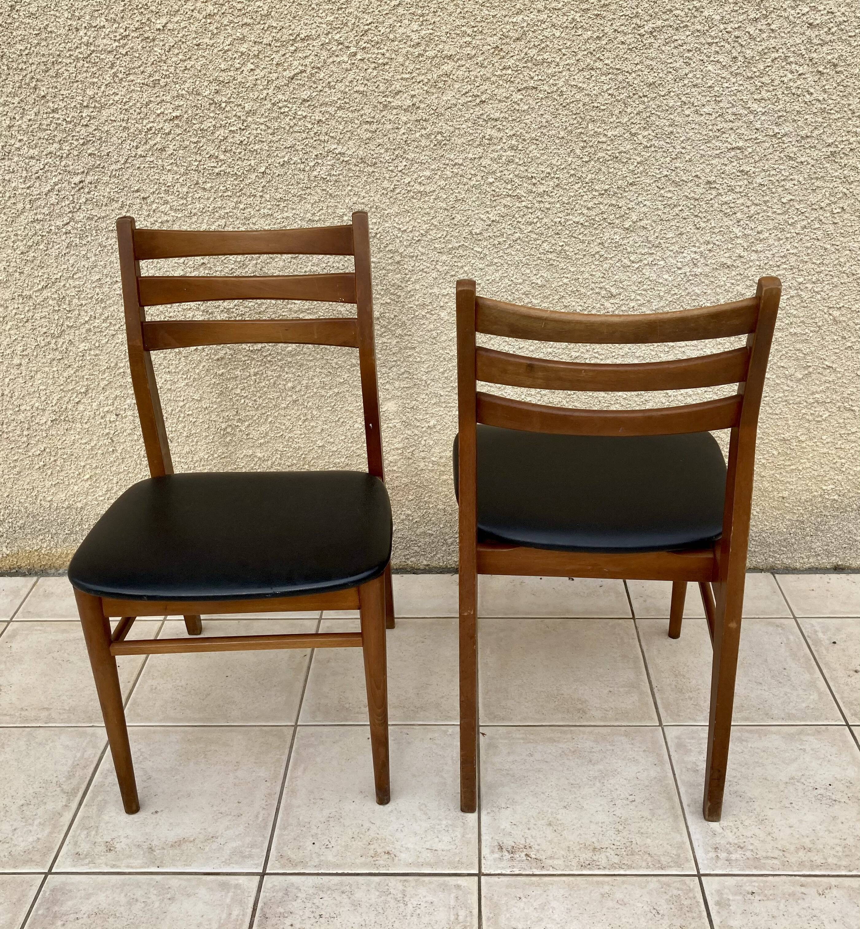 Suite of Scandinavian style chairs