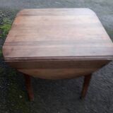 Oval fruit wood farm table