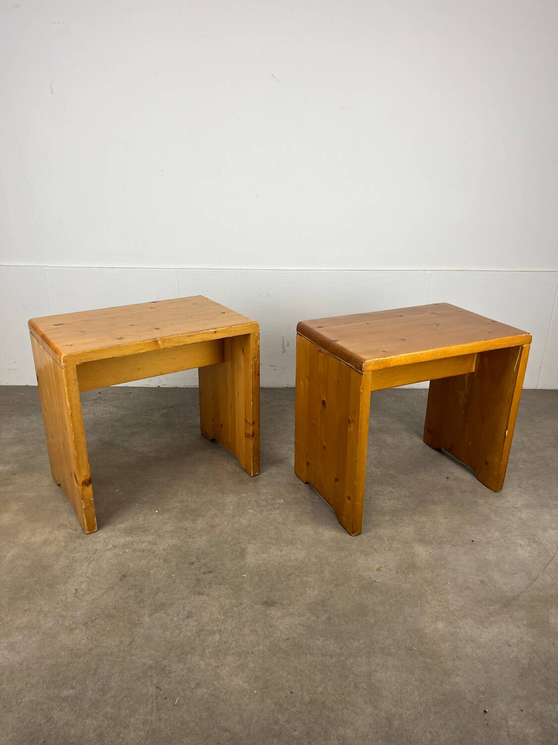 Pair of stools Les Arcs, Charlotte Perriand selection