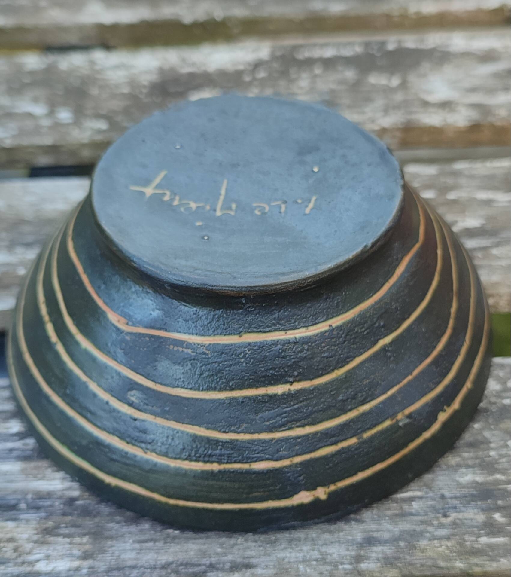 Vintage ceramic bowl signed Y. Le Mieux from the 60s-70s.