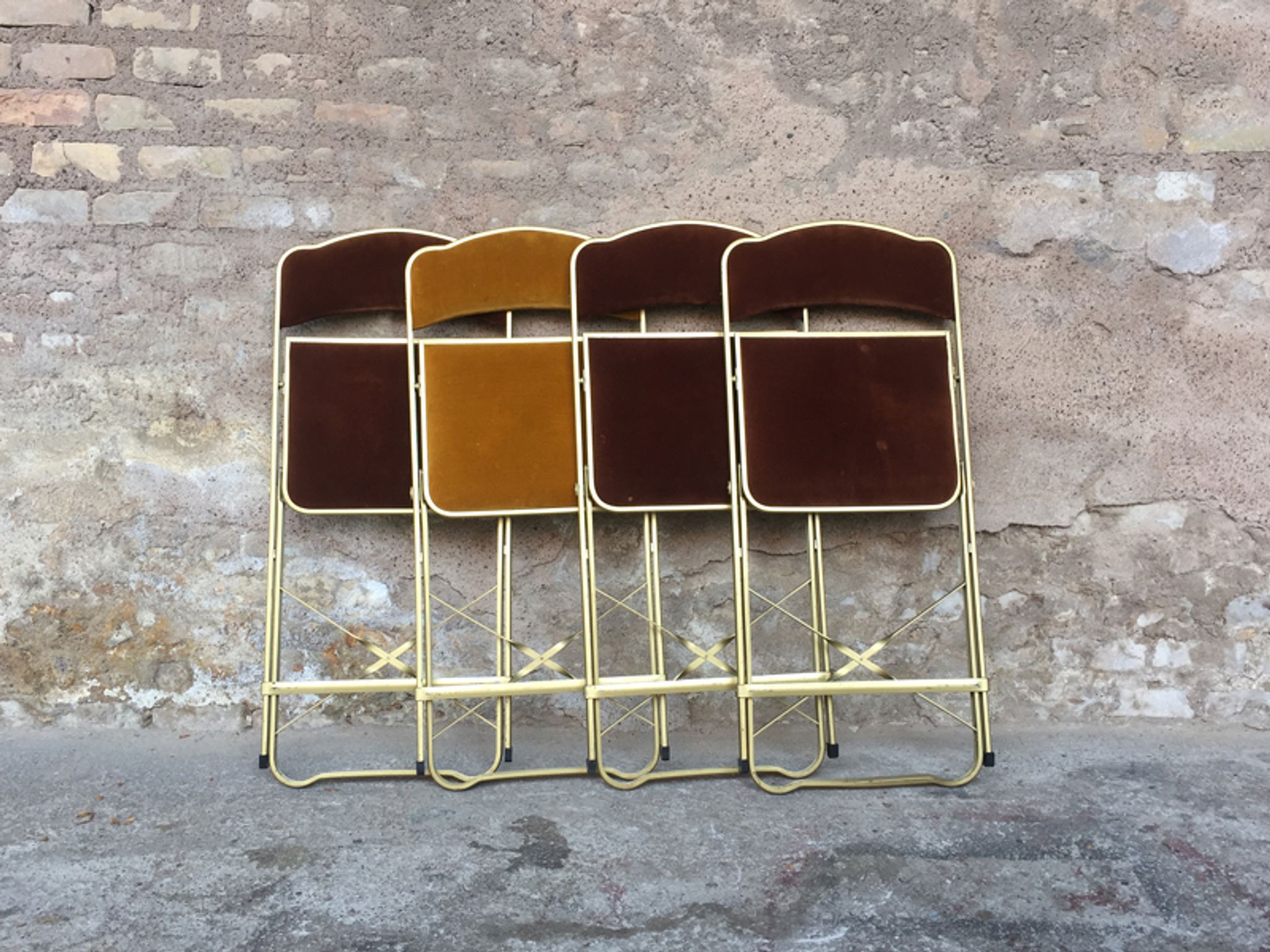 4 folding chairs in Velvet, cinema, gold metal, made in Belgium