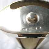 Picks up christofle crumbs