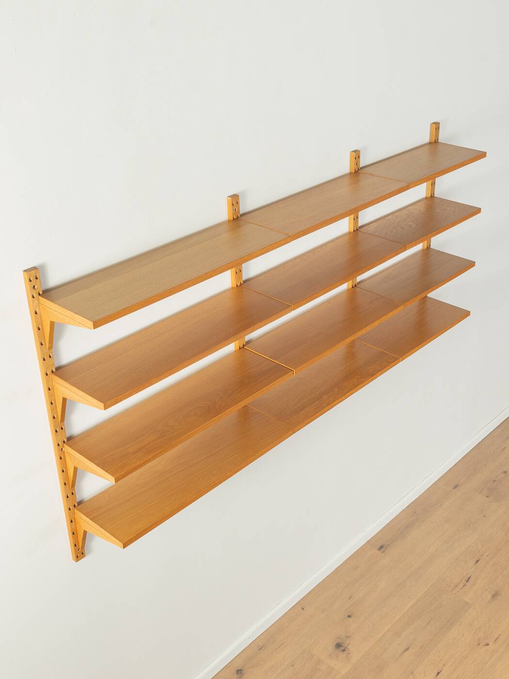60s wall shelf