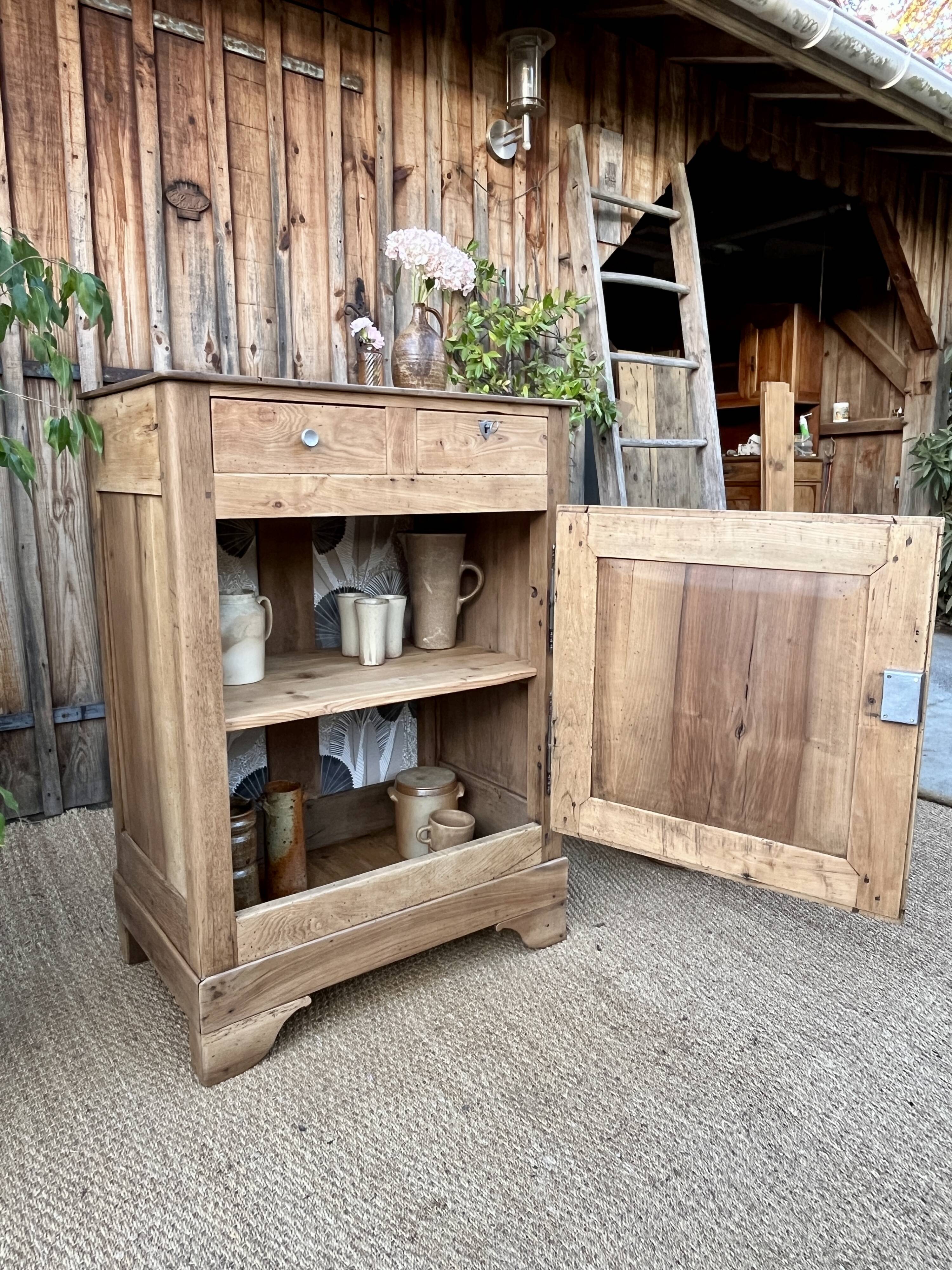 Country-style jam buffet