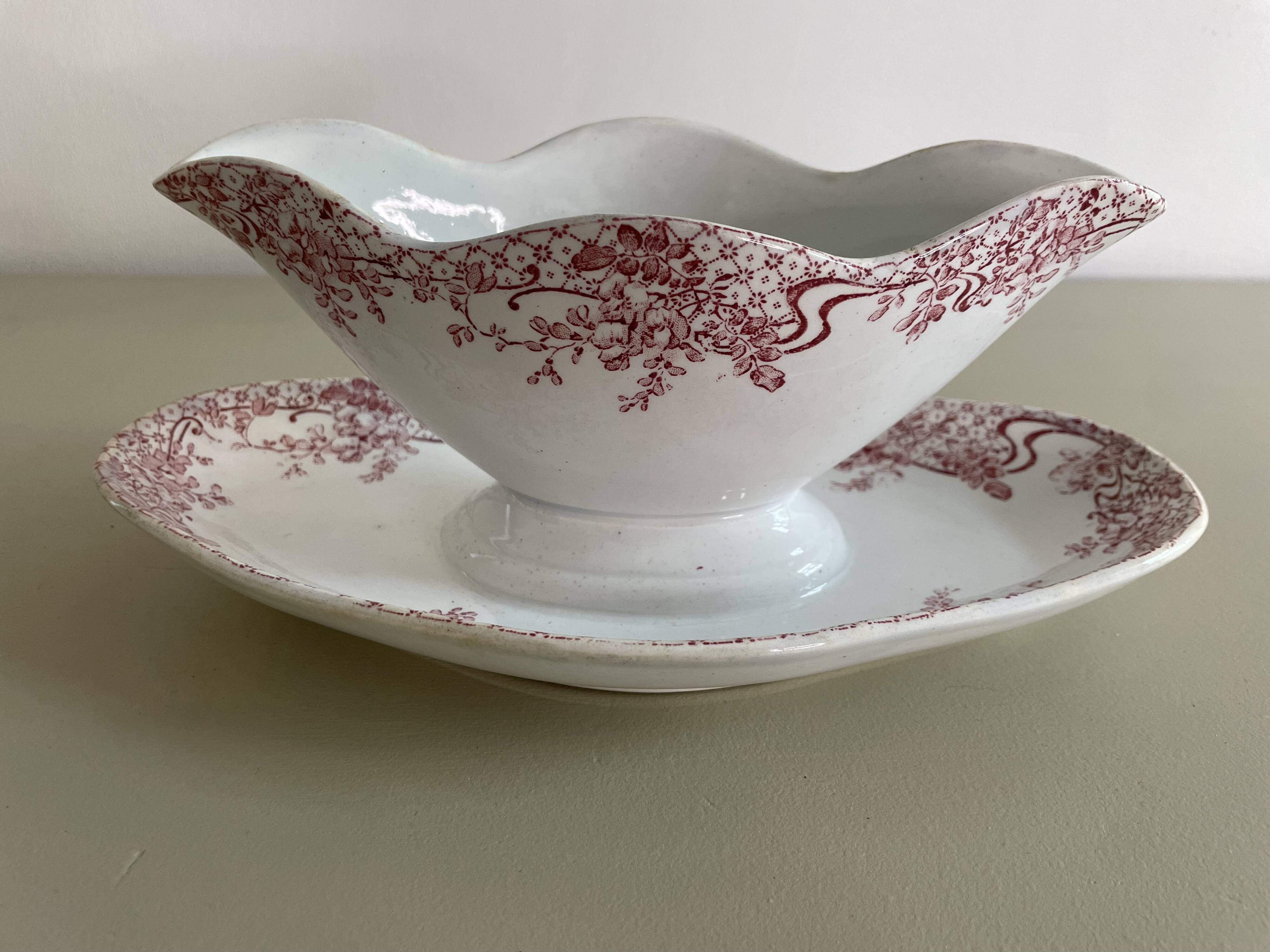 Lebacqz & Bouchart St Amand Nord Glycines pink ironstone sauceboat