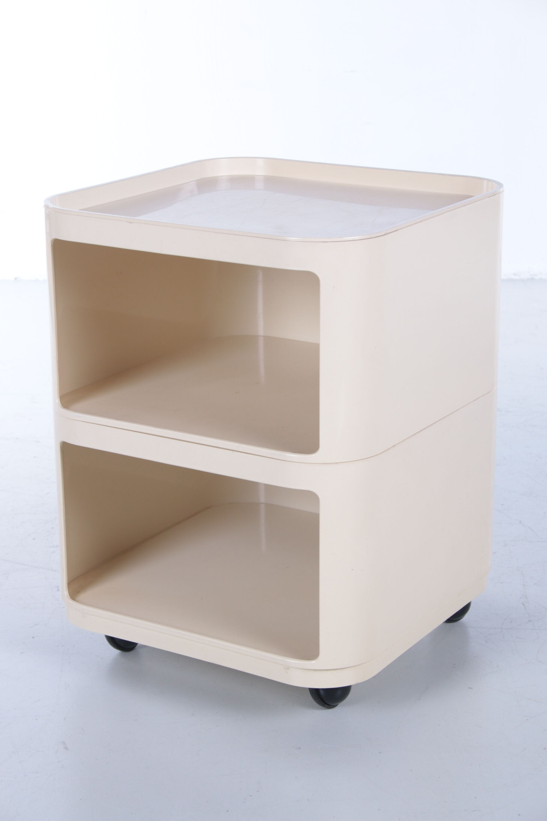 Kartell 2 cube tables Anna Castelli from Italy