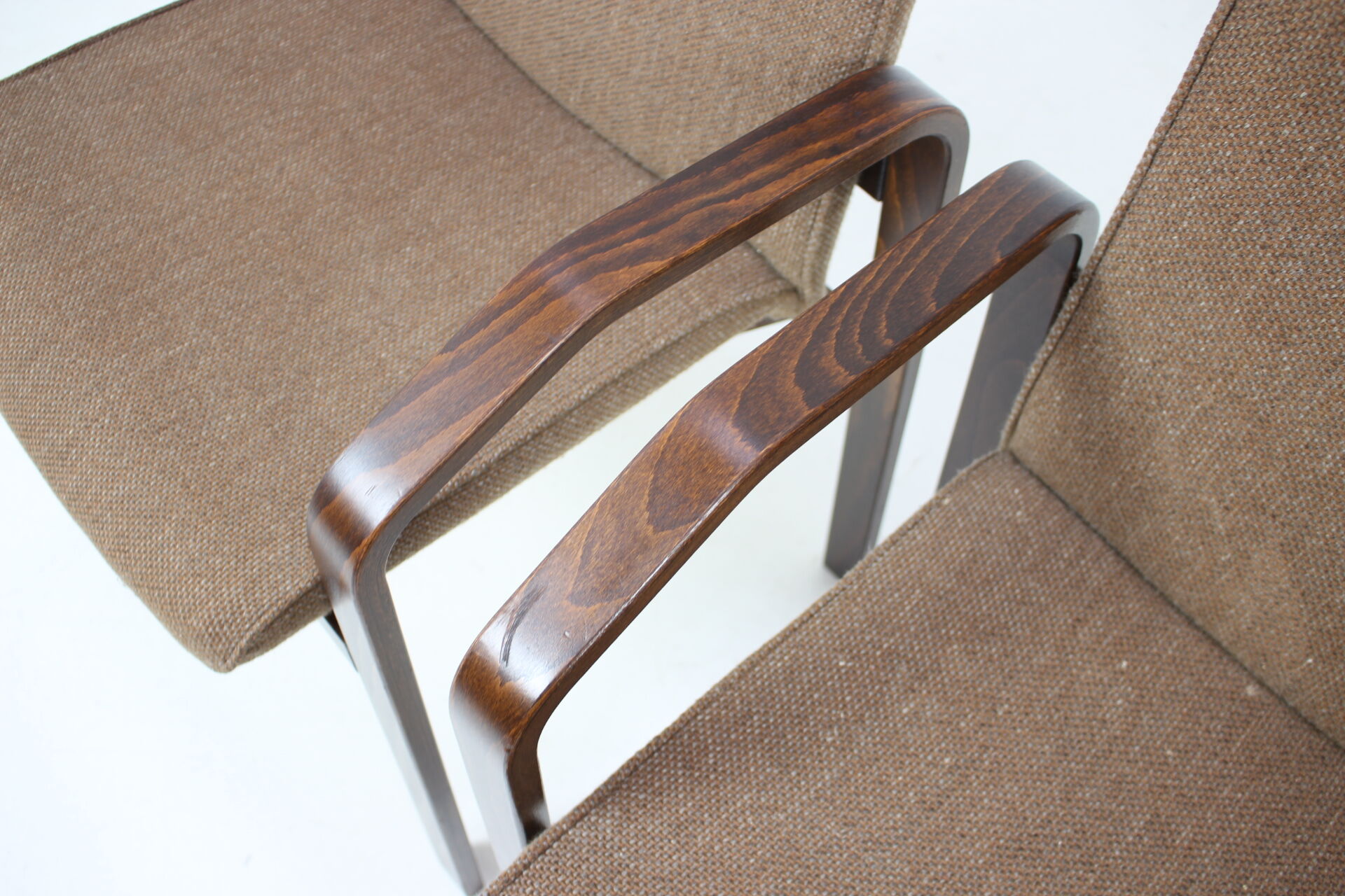 Set of six lounge chairs/Ton, Národní podnik Holešov, 1993.