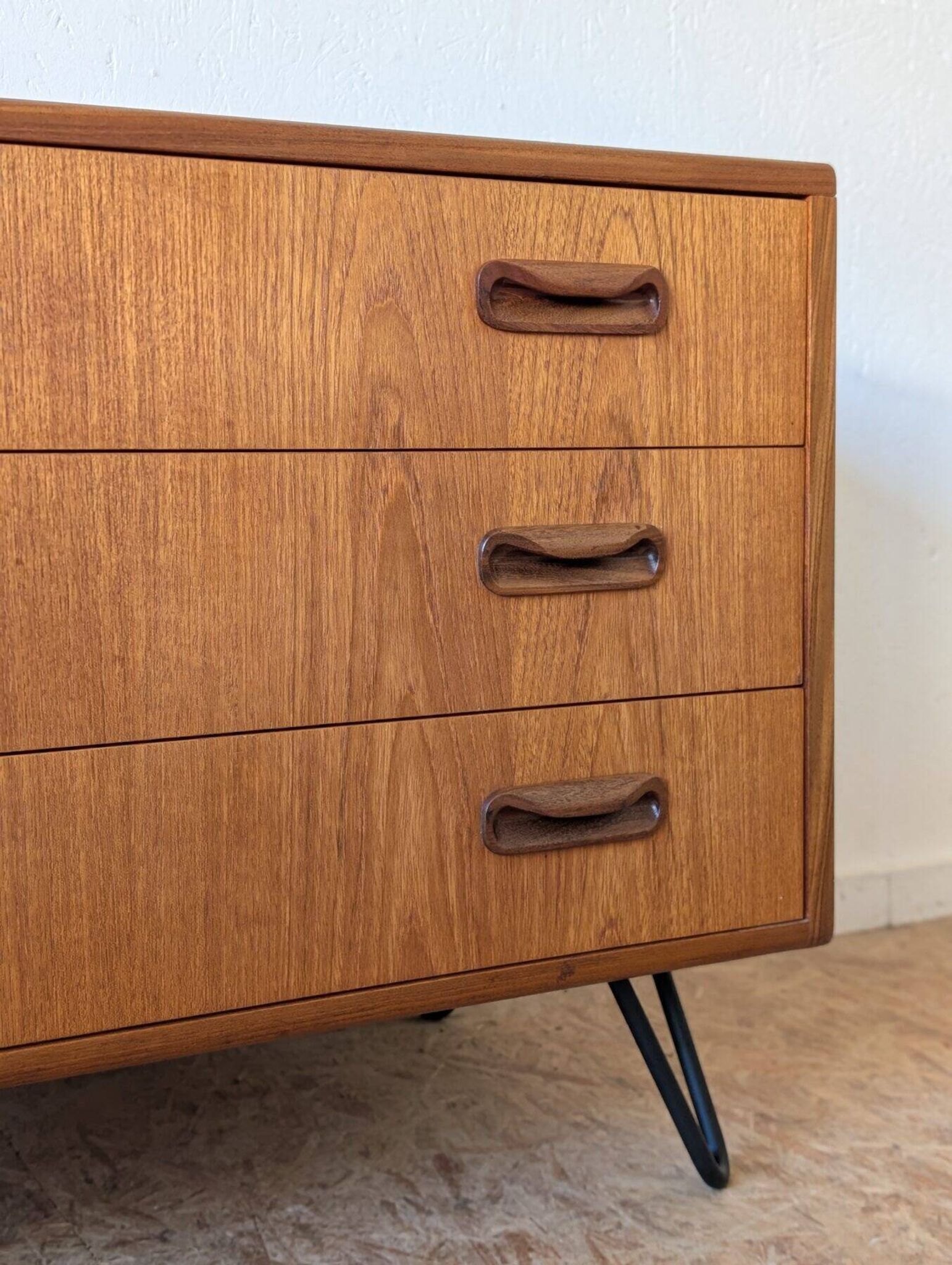 Commode en teck G-Plan, années 60-70