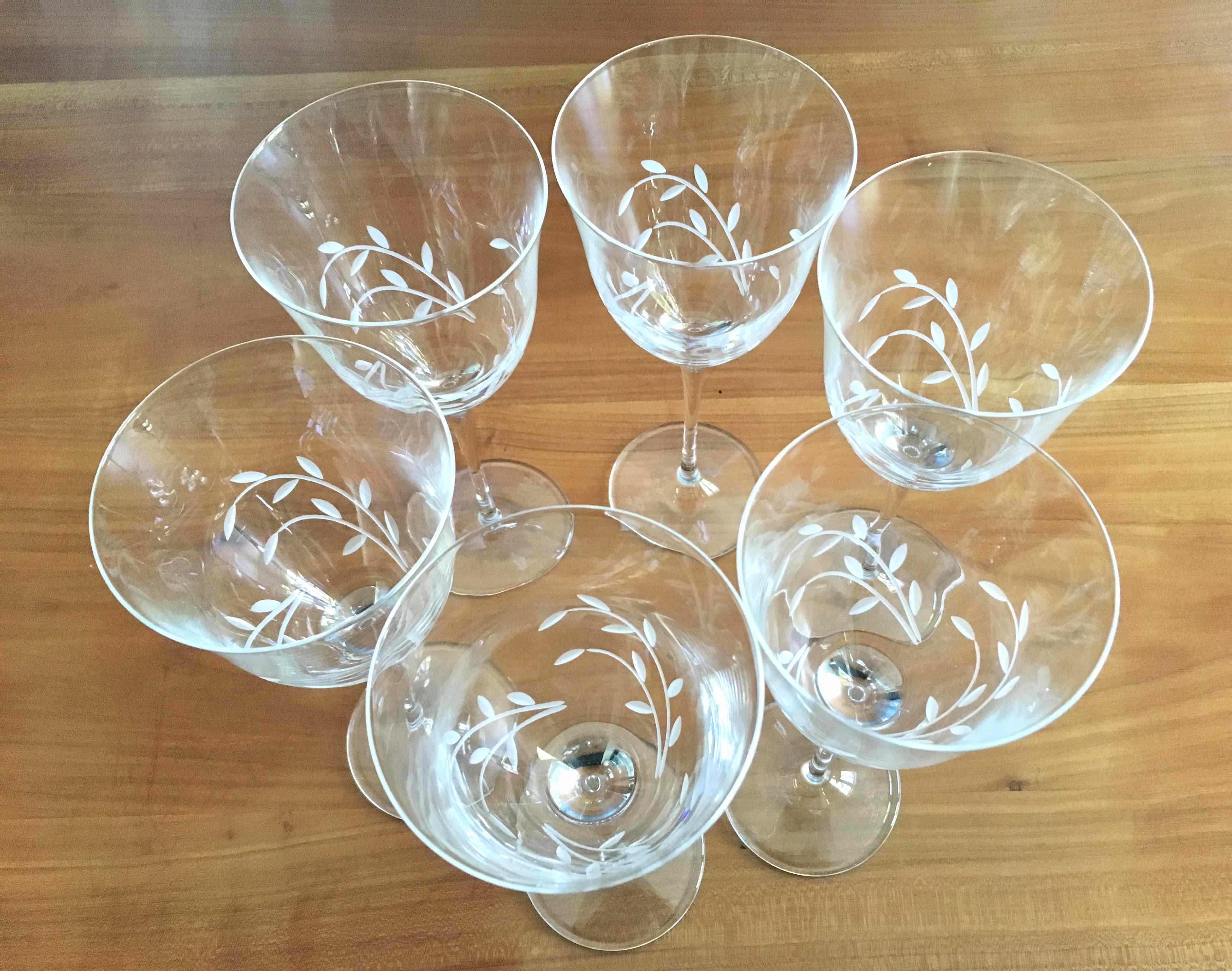 Set 6 engraved crystal wine glasses
