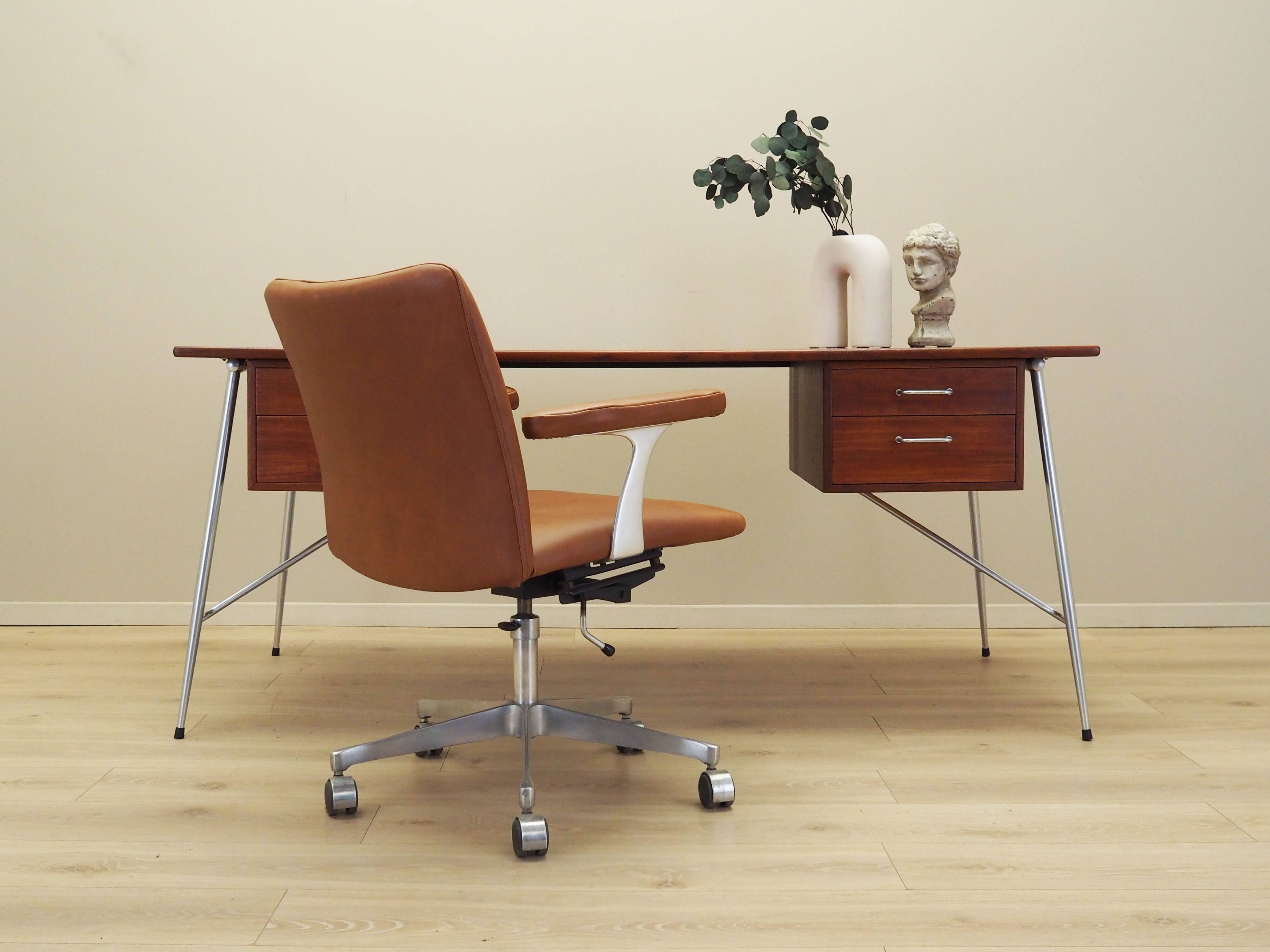 Teak desk, Danish design, 1960s, designer: Børge Mogensen, manufacturer: Sø