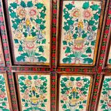 Buffet tibétain ancien peint à la main