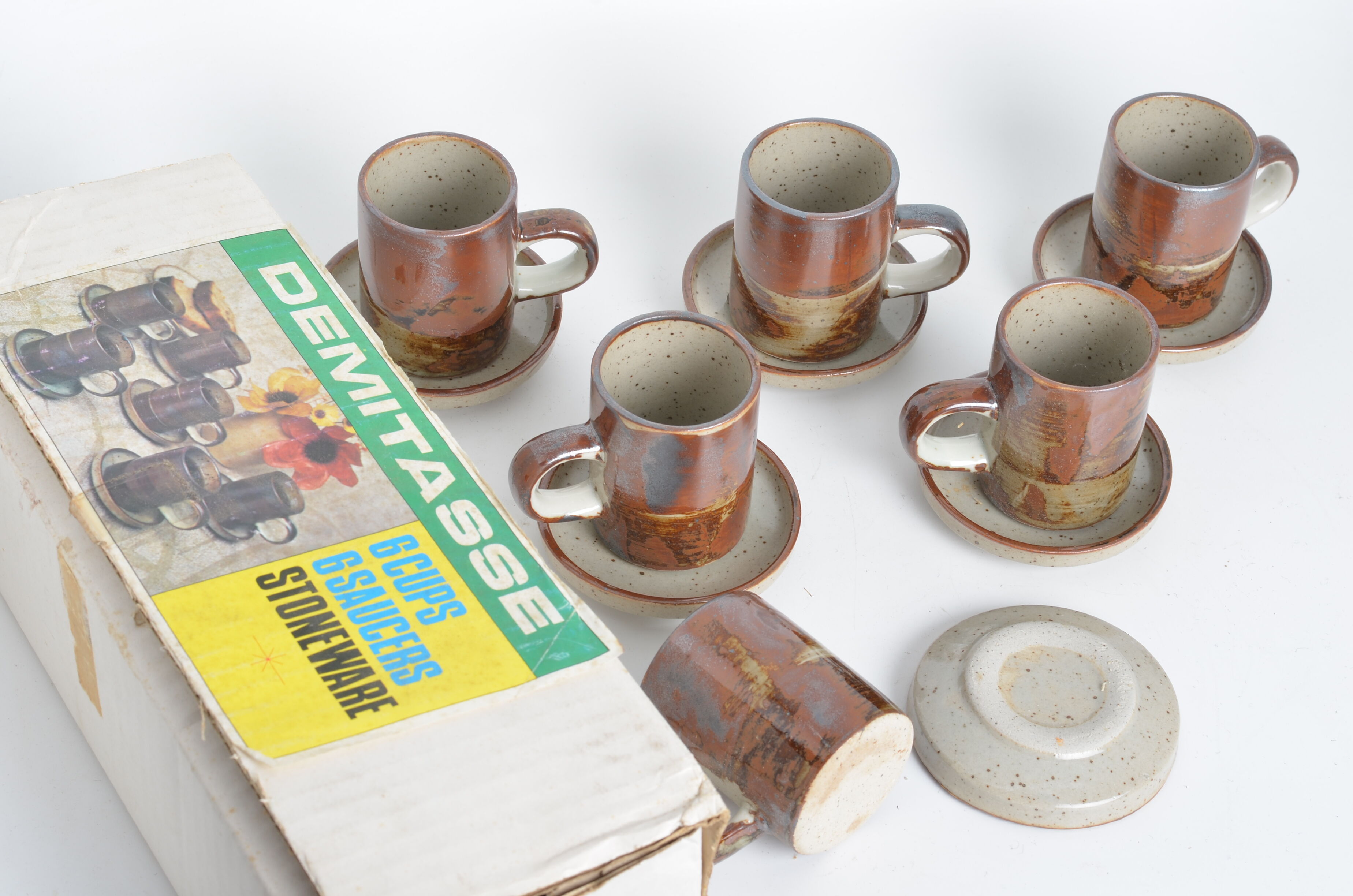 6 cup coffees in sandstone