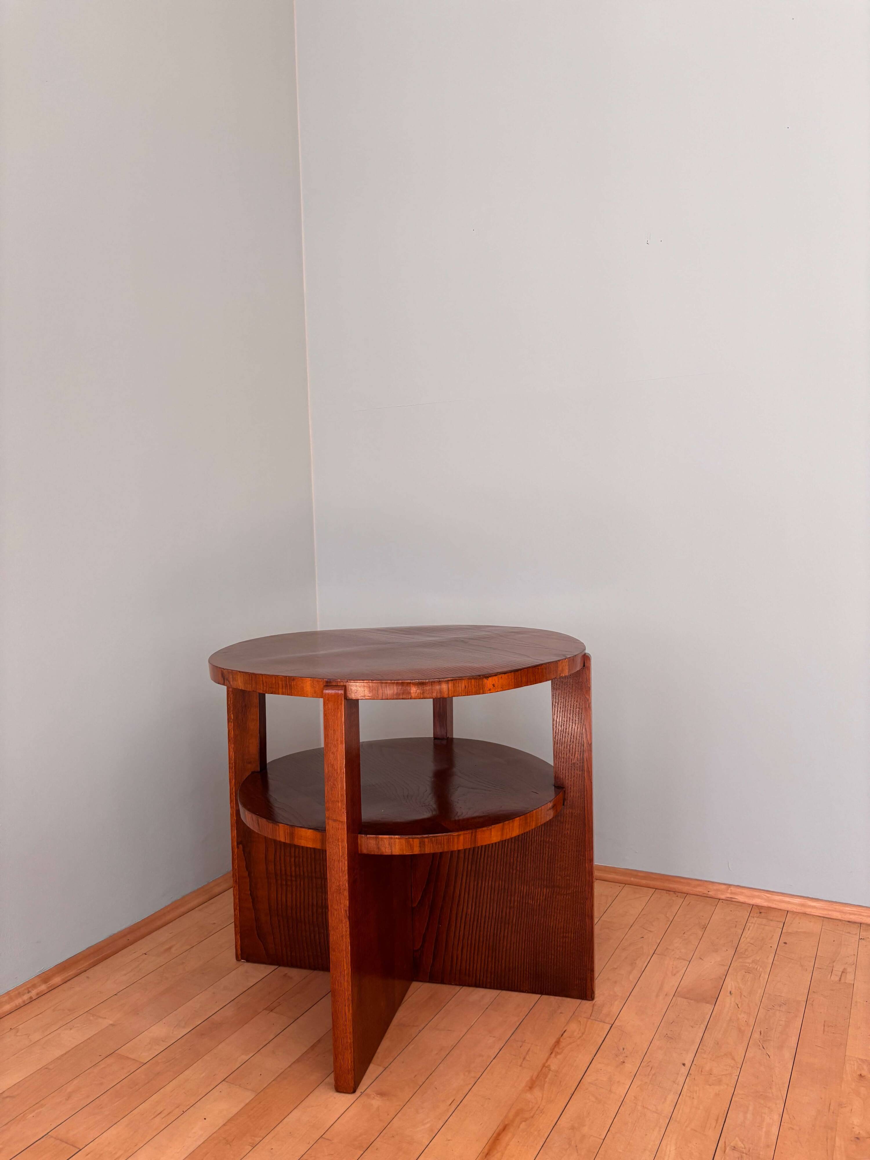 Table basse moderniste