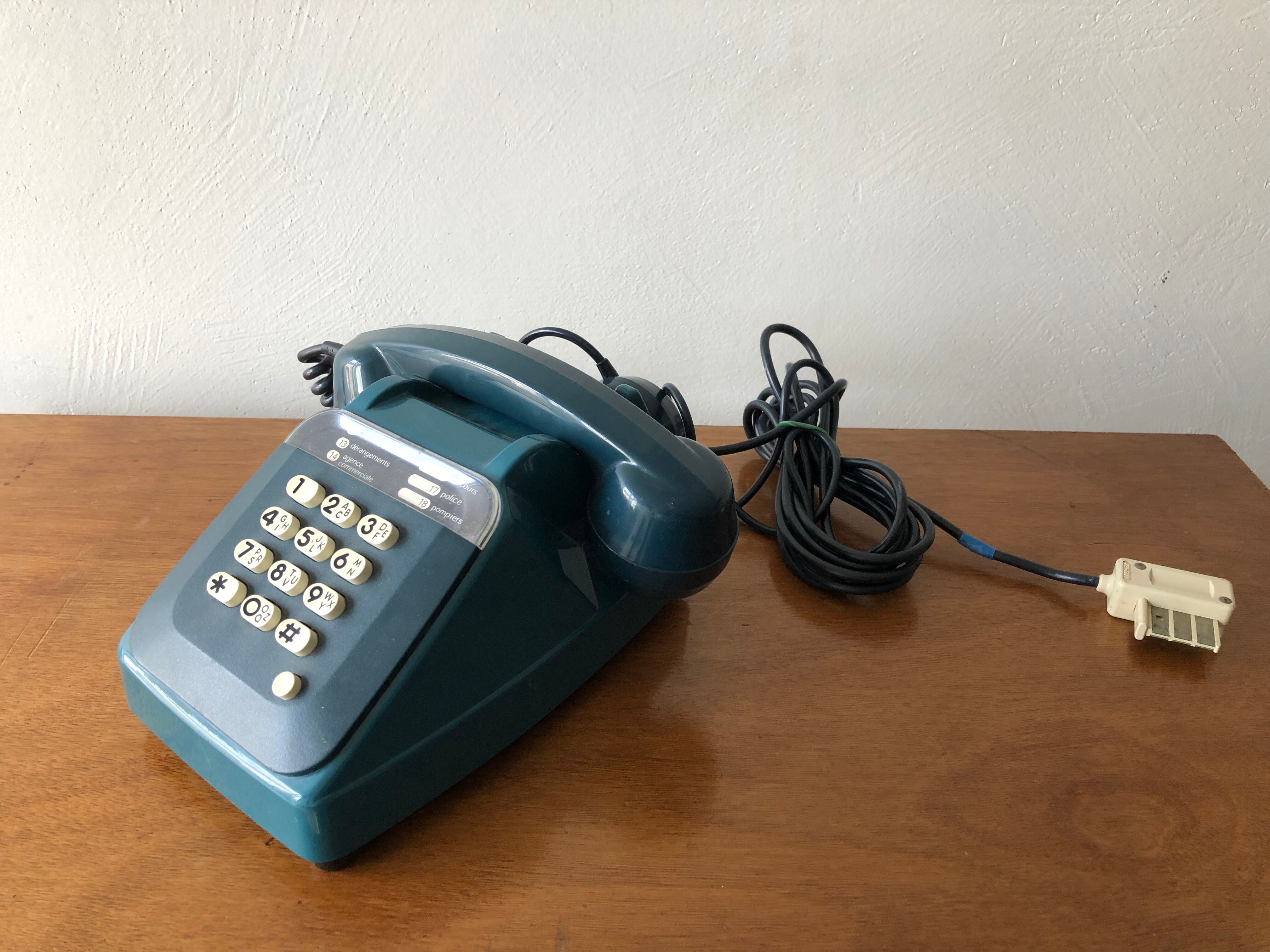 Vintage Socotel phone blue