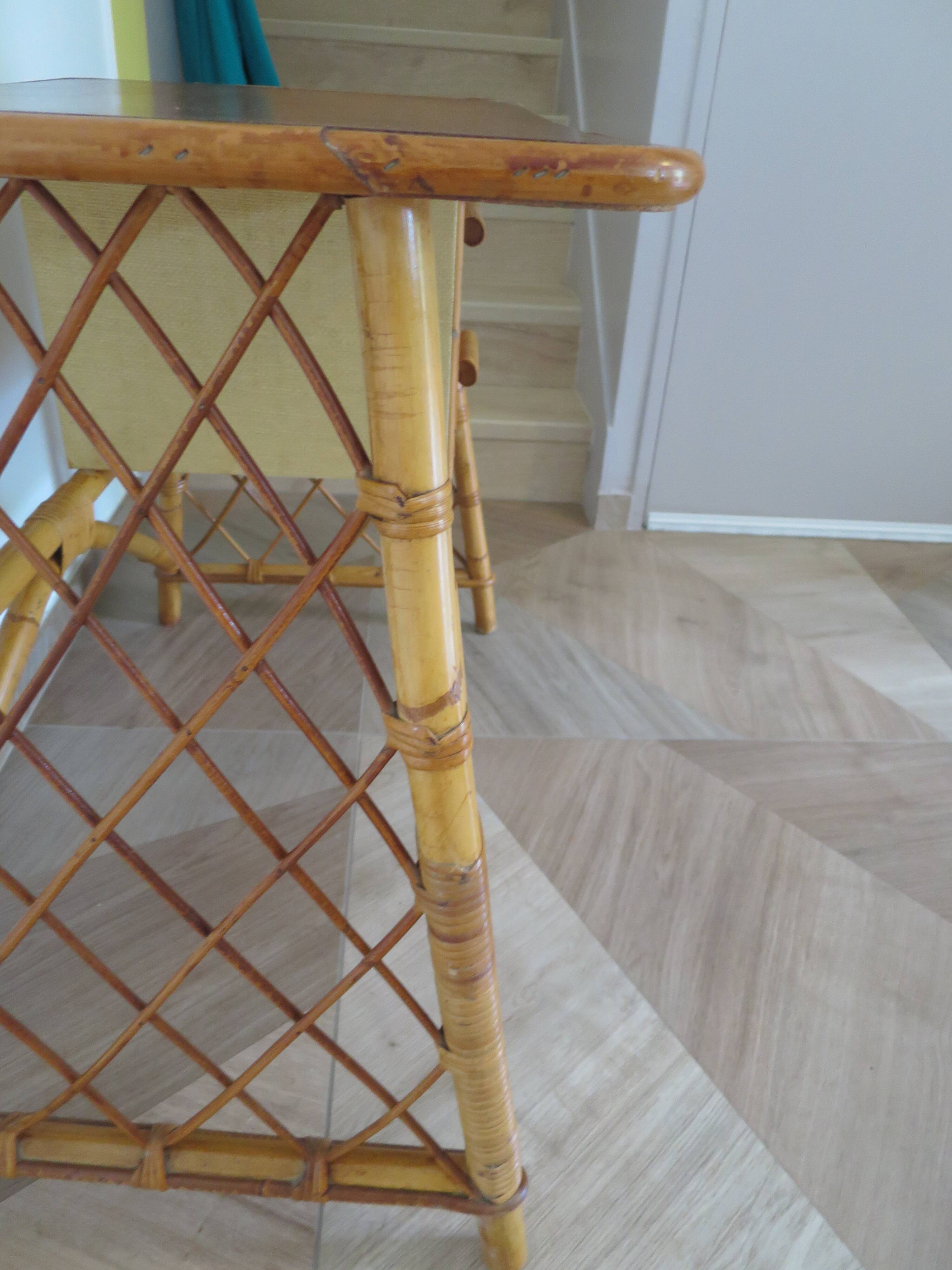Vintage design - beautiful retro desk in bamboo wood and rattan - 2 drawers - 60s
