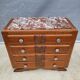 Commode Art Déco 1930 et marbre rose en retrait
