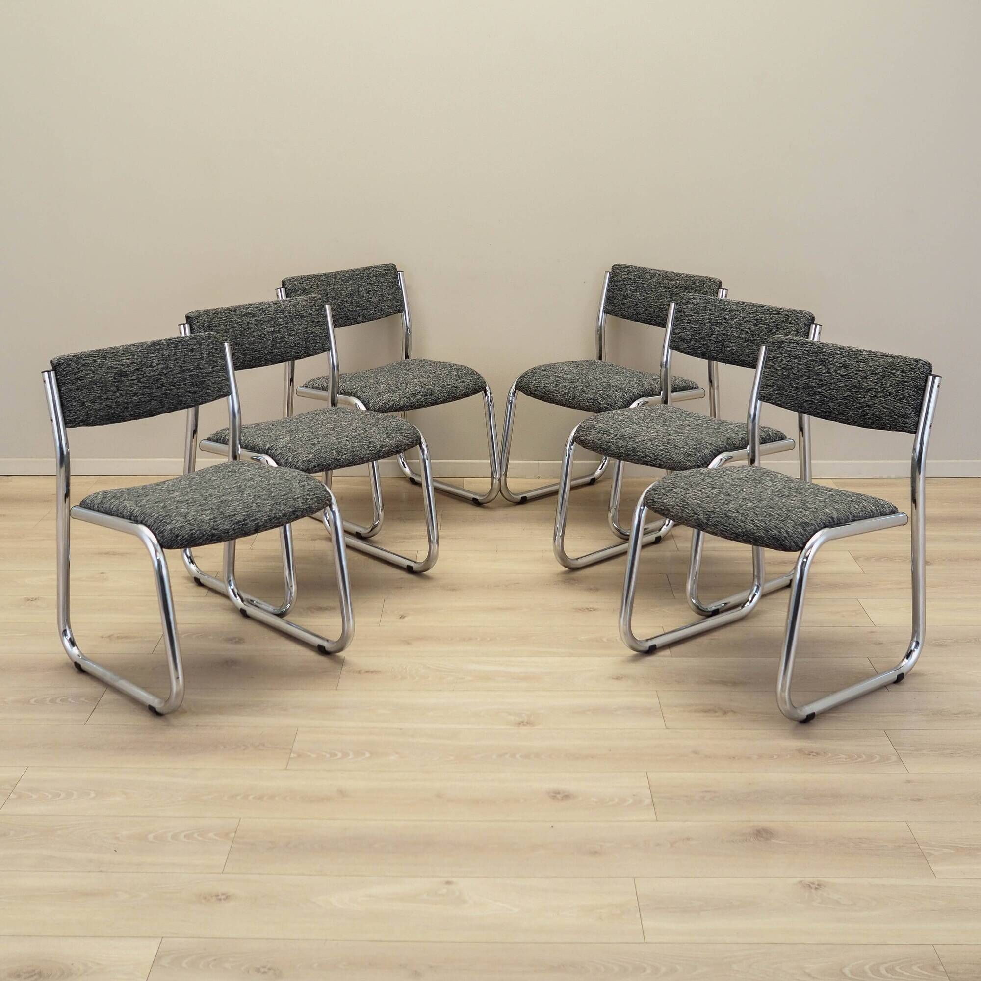 Set of six chairs, Italian design, 1980s, production: Italy