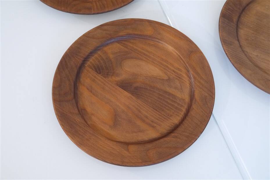 Set of Sacndinavian wooden plates 1960