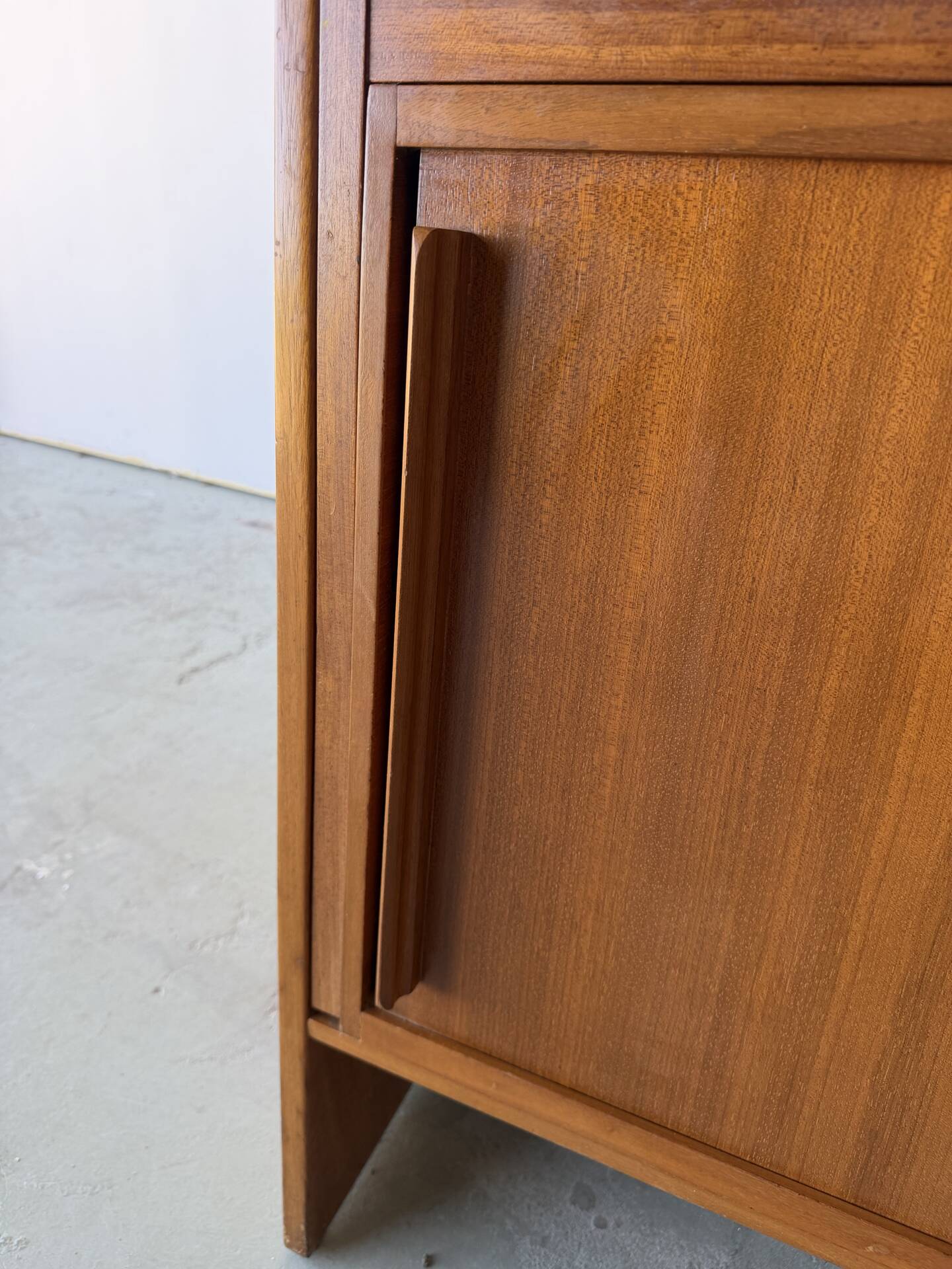 Bureau secrétaire à abattant design attribué à René Jean Caillette