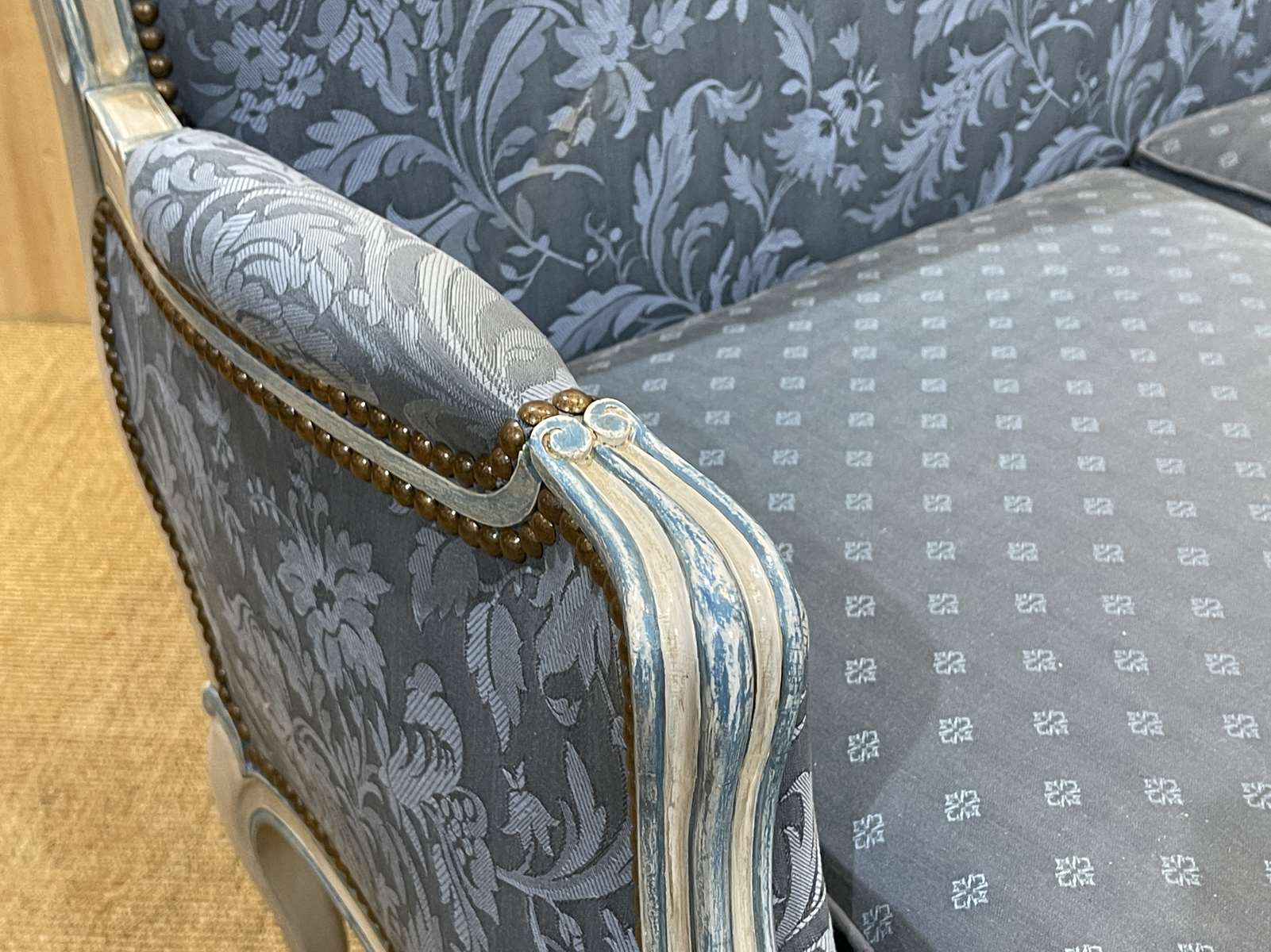 Louis XV style sofa from the 70s in beech, feather seat cushions