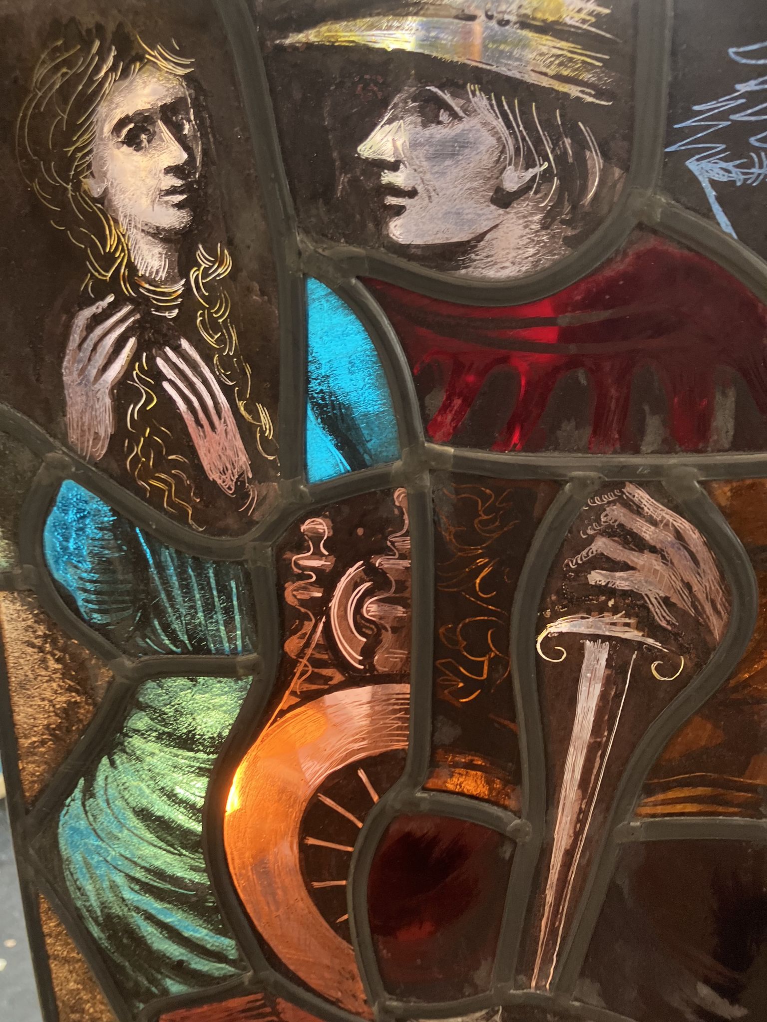Stained hanging glass polychrome