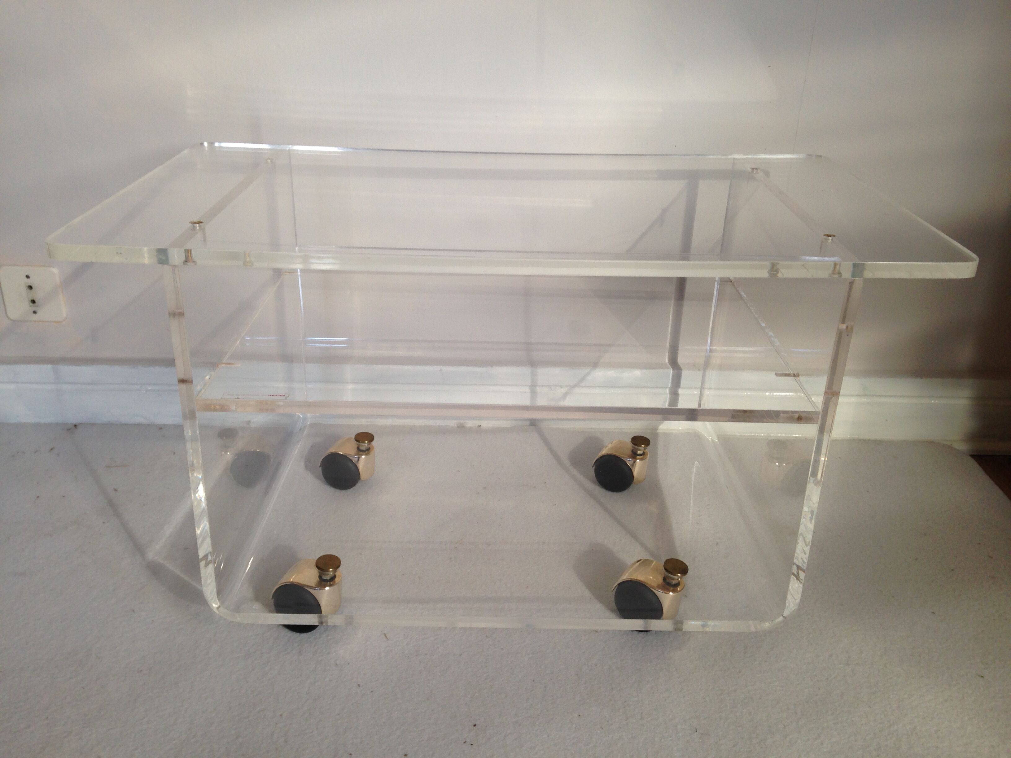 Table basse plexiglas de Marais International