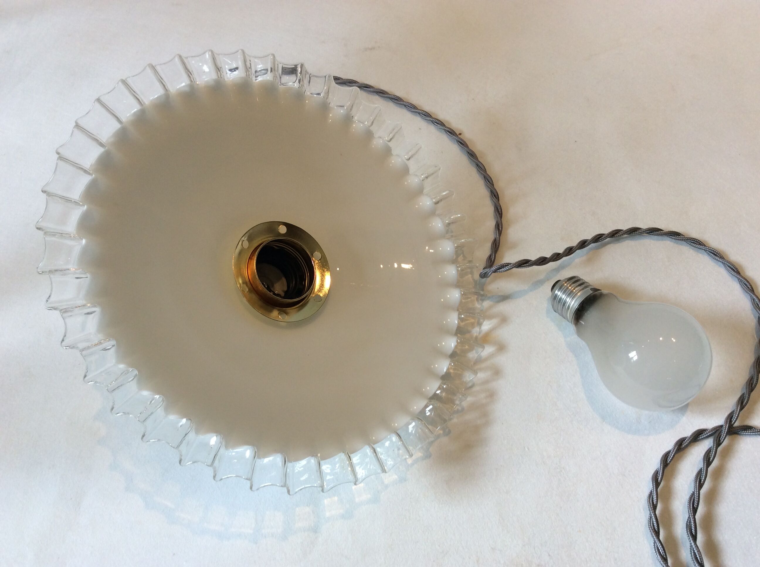 Vintage opaline suspension