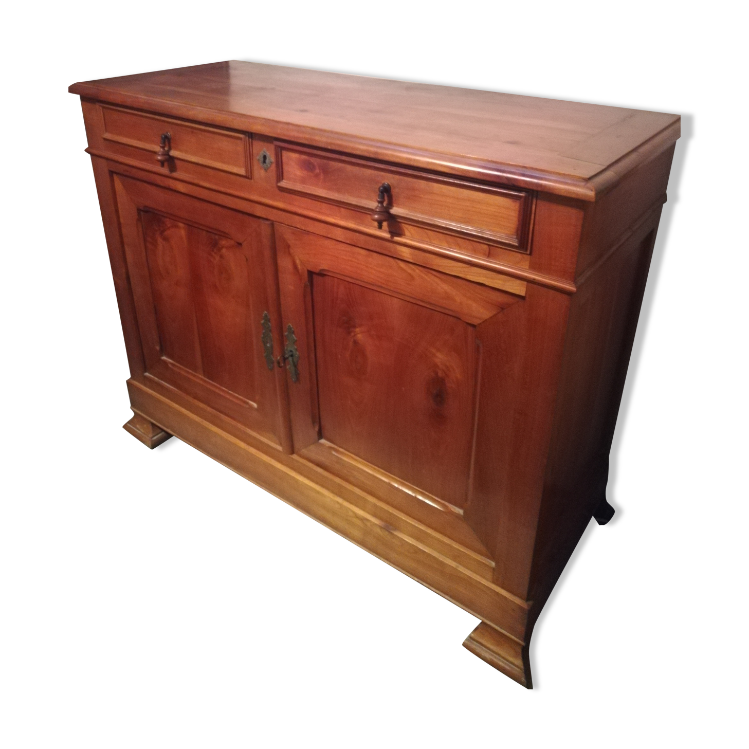 Molded cherry buffet