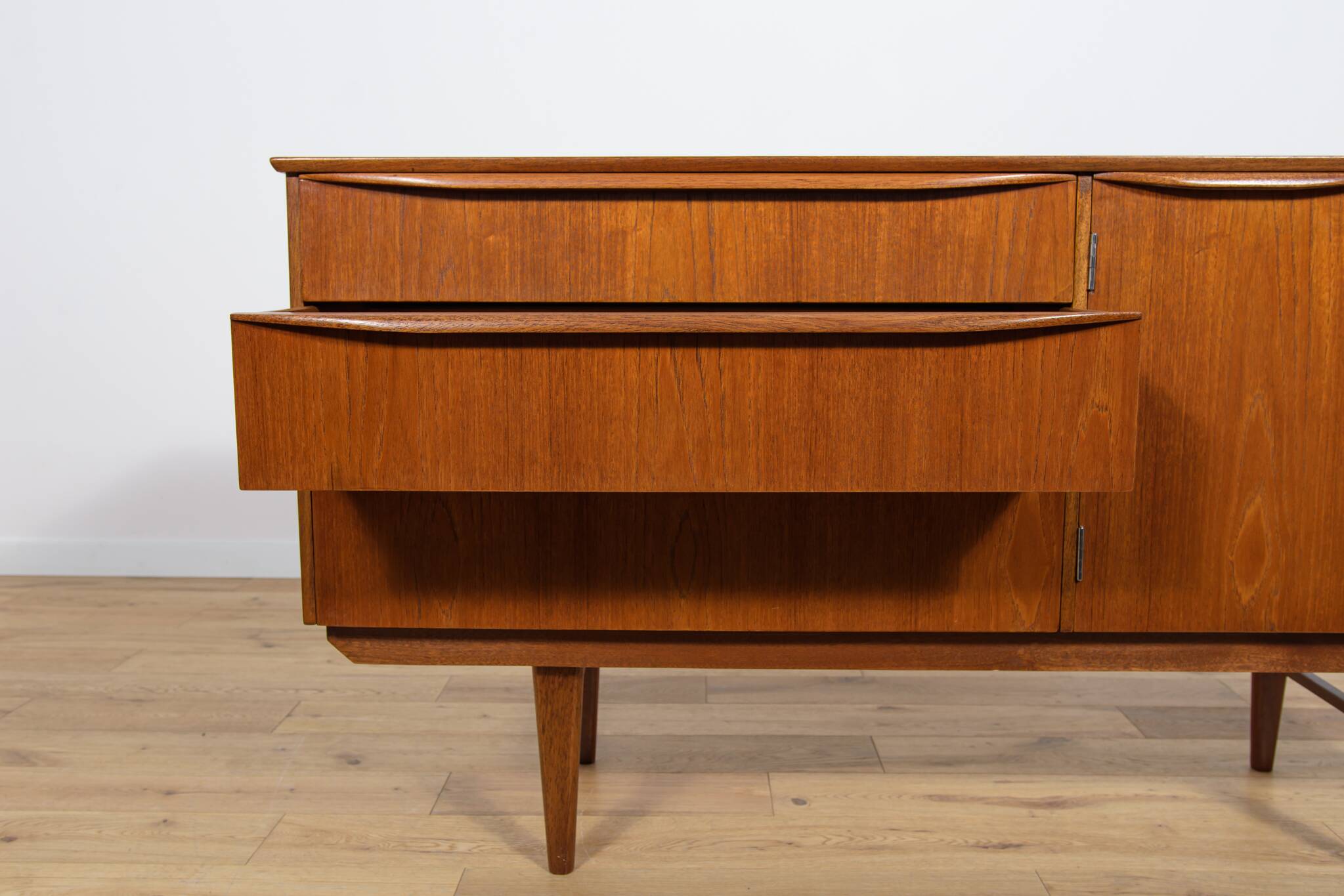 Small Mid-Century British Teak Sideboard, 1960s