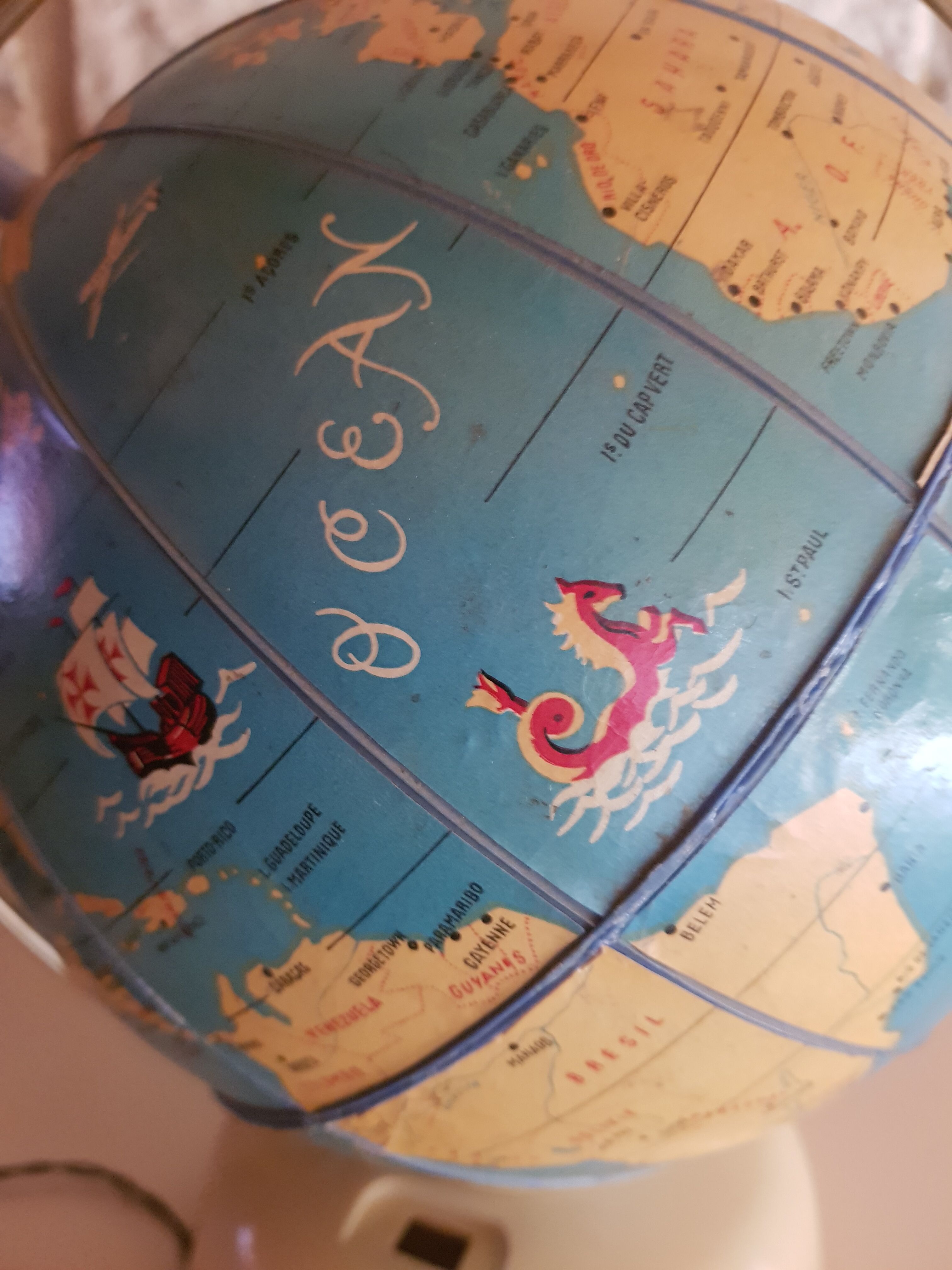 Globe Terrestre Mappemonde "Radio-Célard" Year 1955