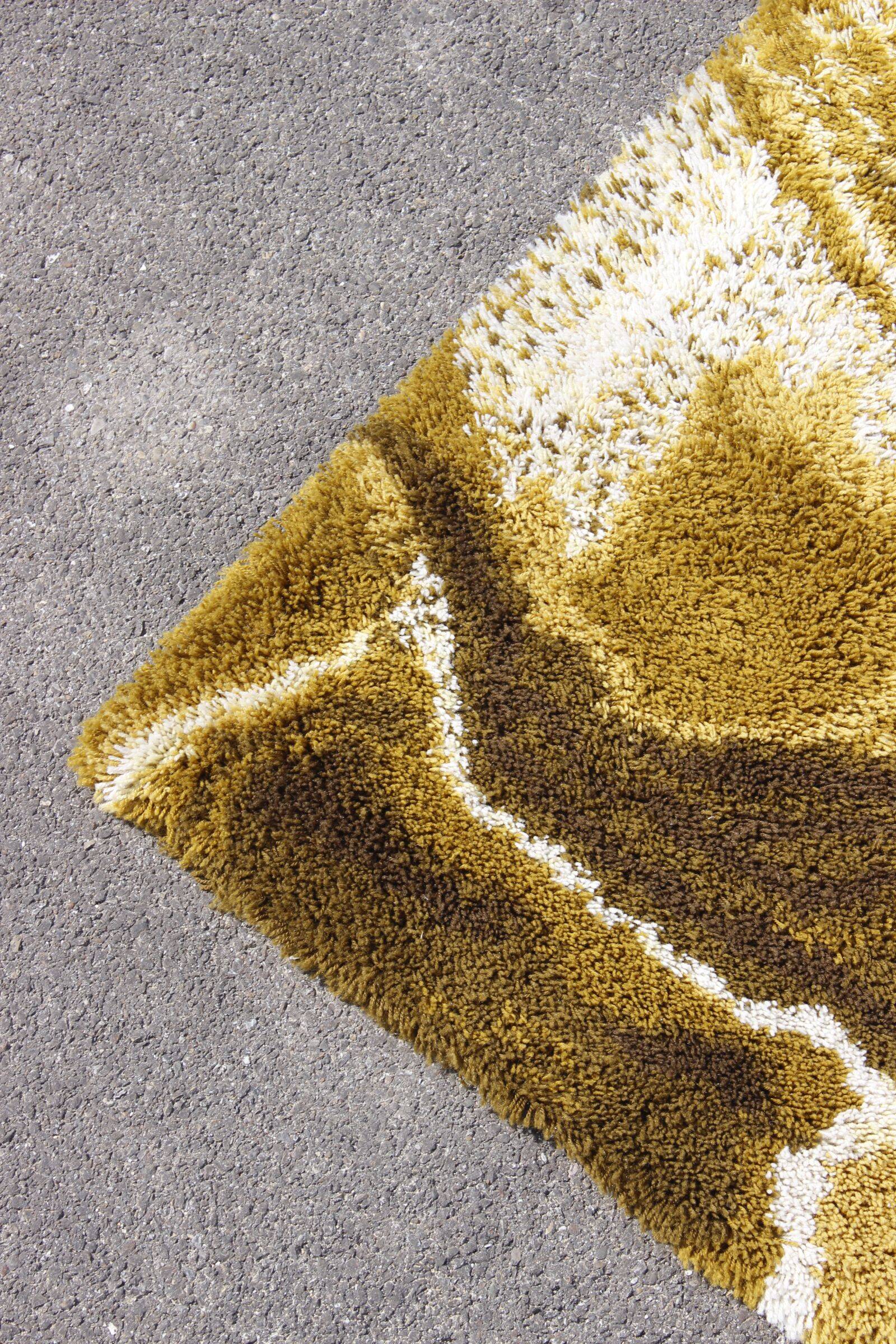 Vintage space age shaggy rug Junghans Germany 1970s